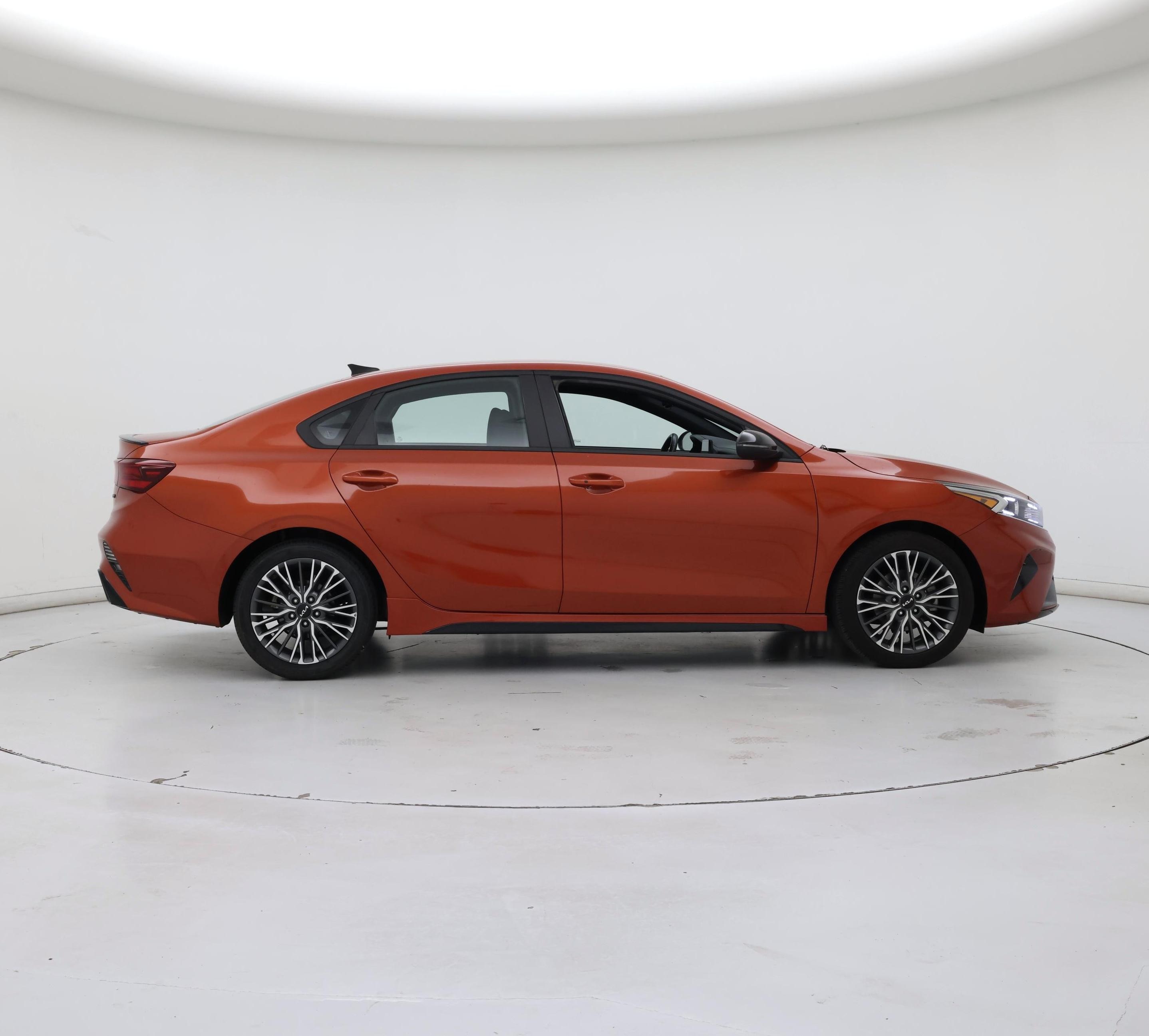 Thumbnail: 2023 Kia Forte - 7