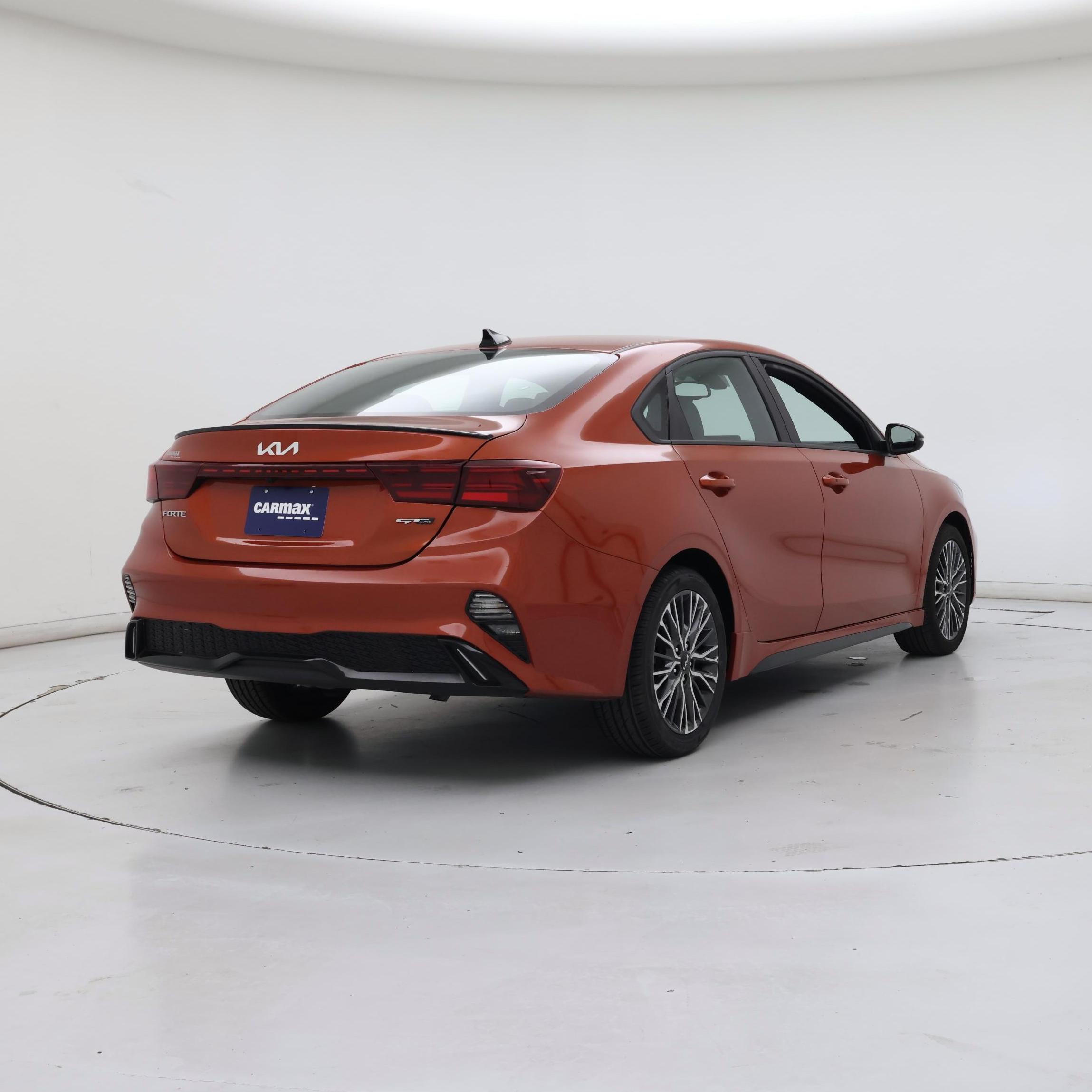 Thumbnail: 2023 Kia Forte - 8