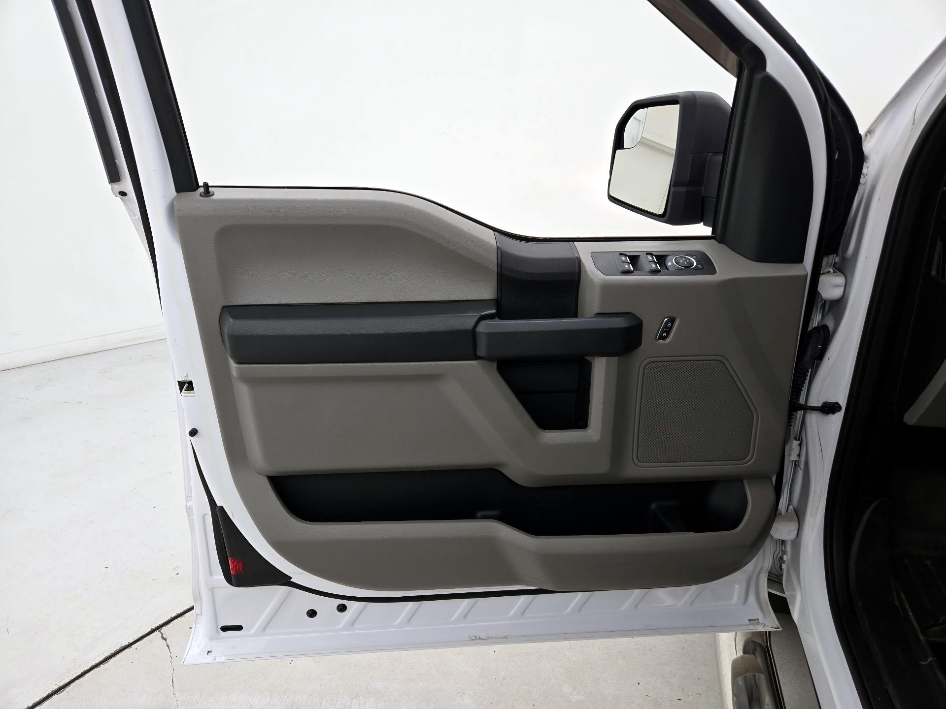 Thumbnail: 2019 Ford F-150 - 12