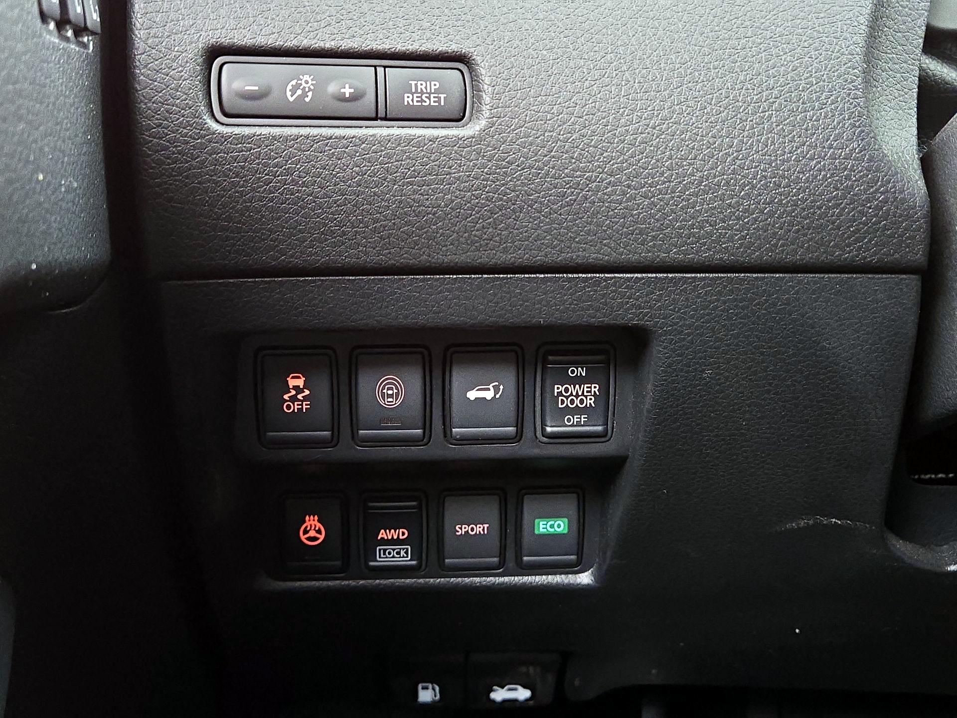 Thumbnail: 2017 Nissan Rogue - 13