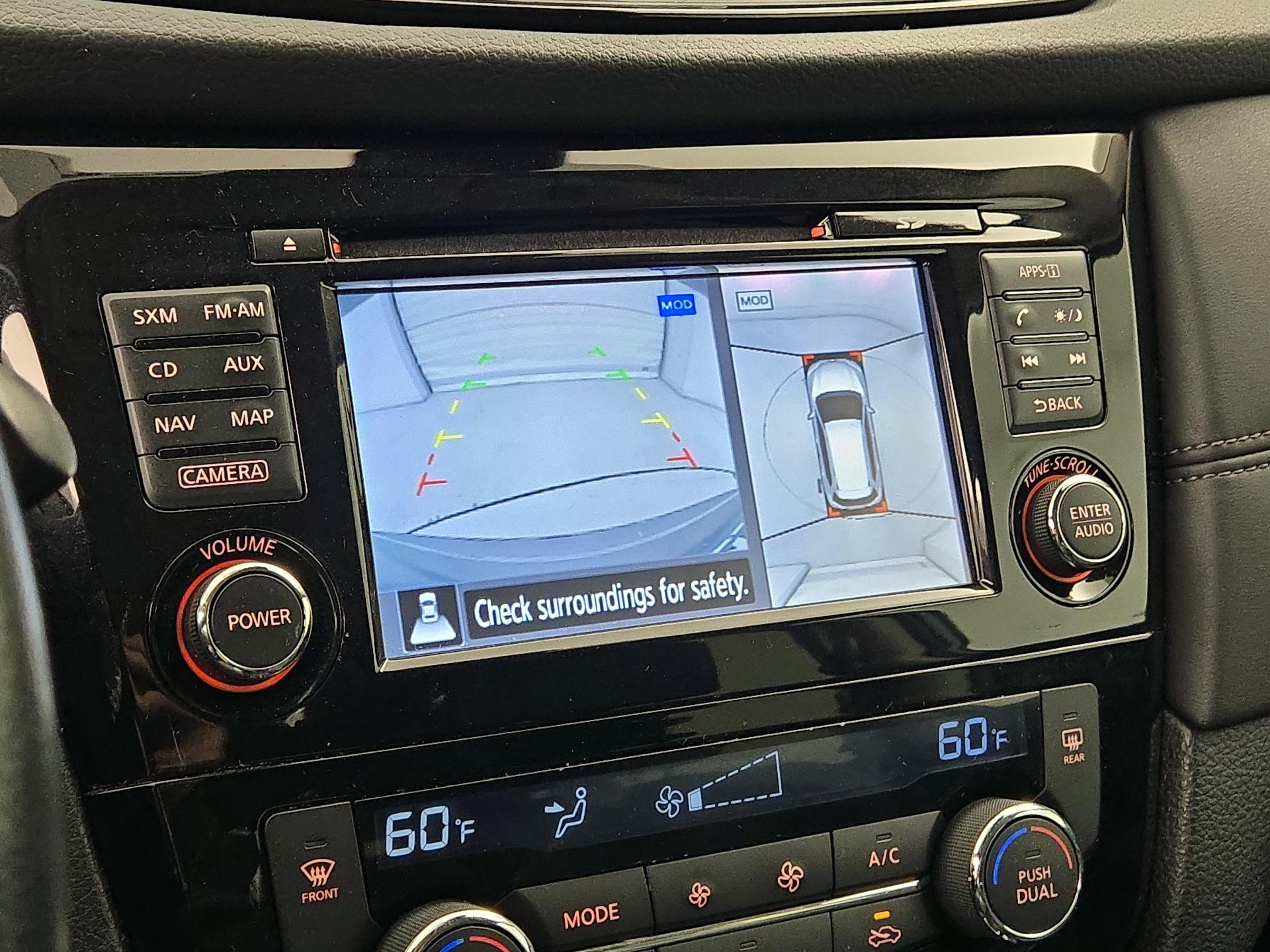 Thumbnail: 2017 Nissan Rogue - 15