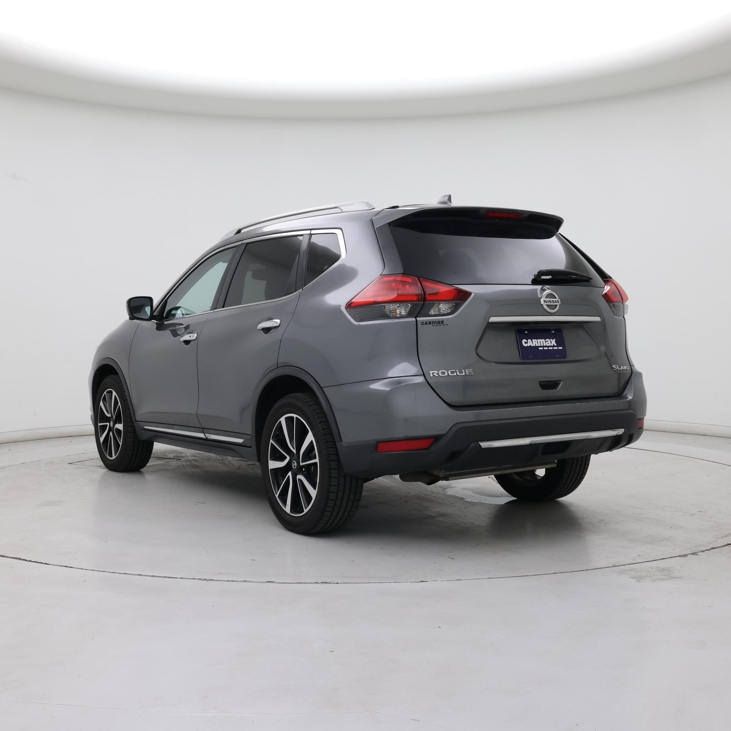 Thumbnail: 2017 Nissan Rogue - 2