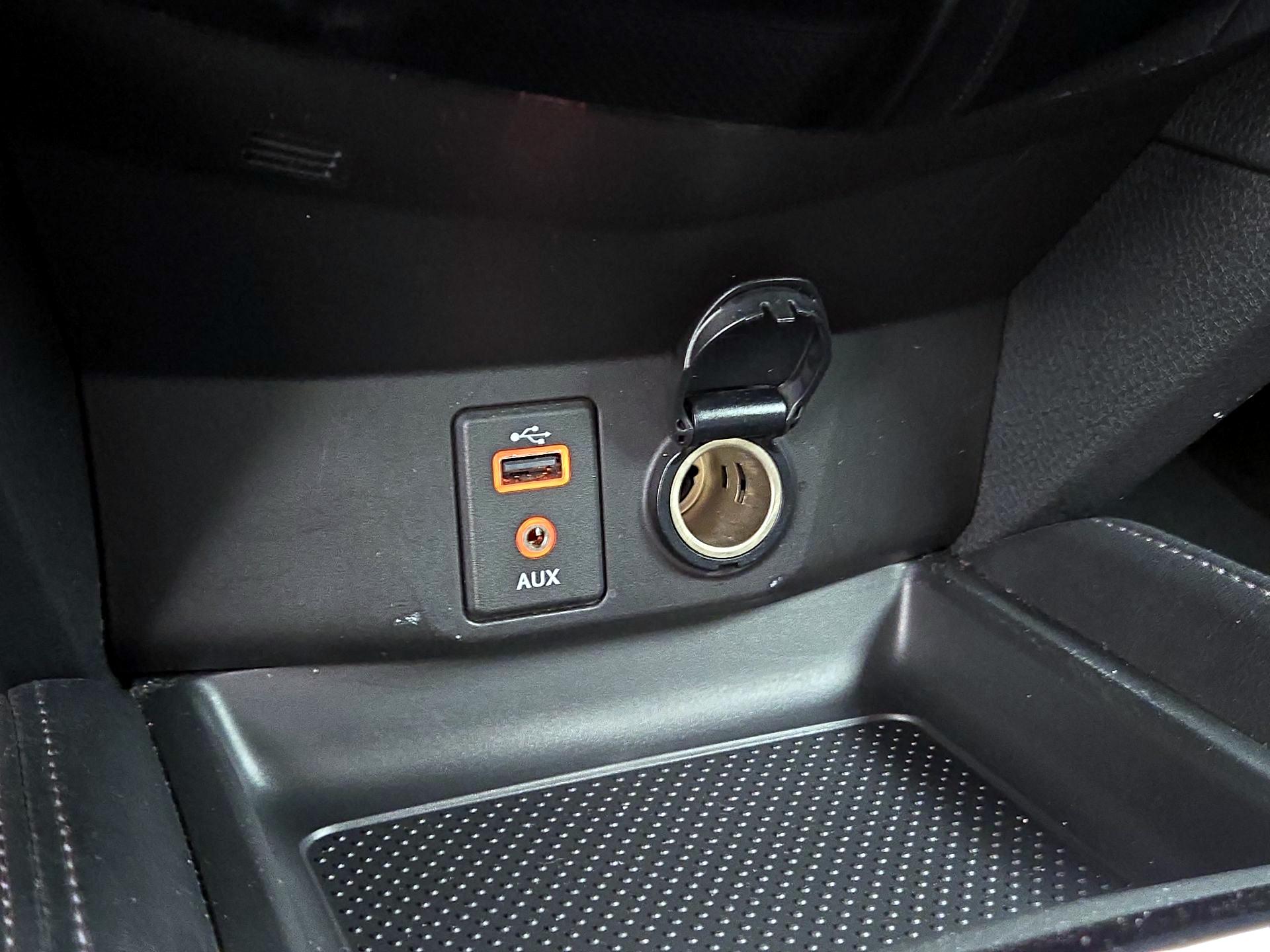 Thumbnail: 2017 Nissan Rogue - 19