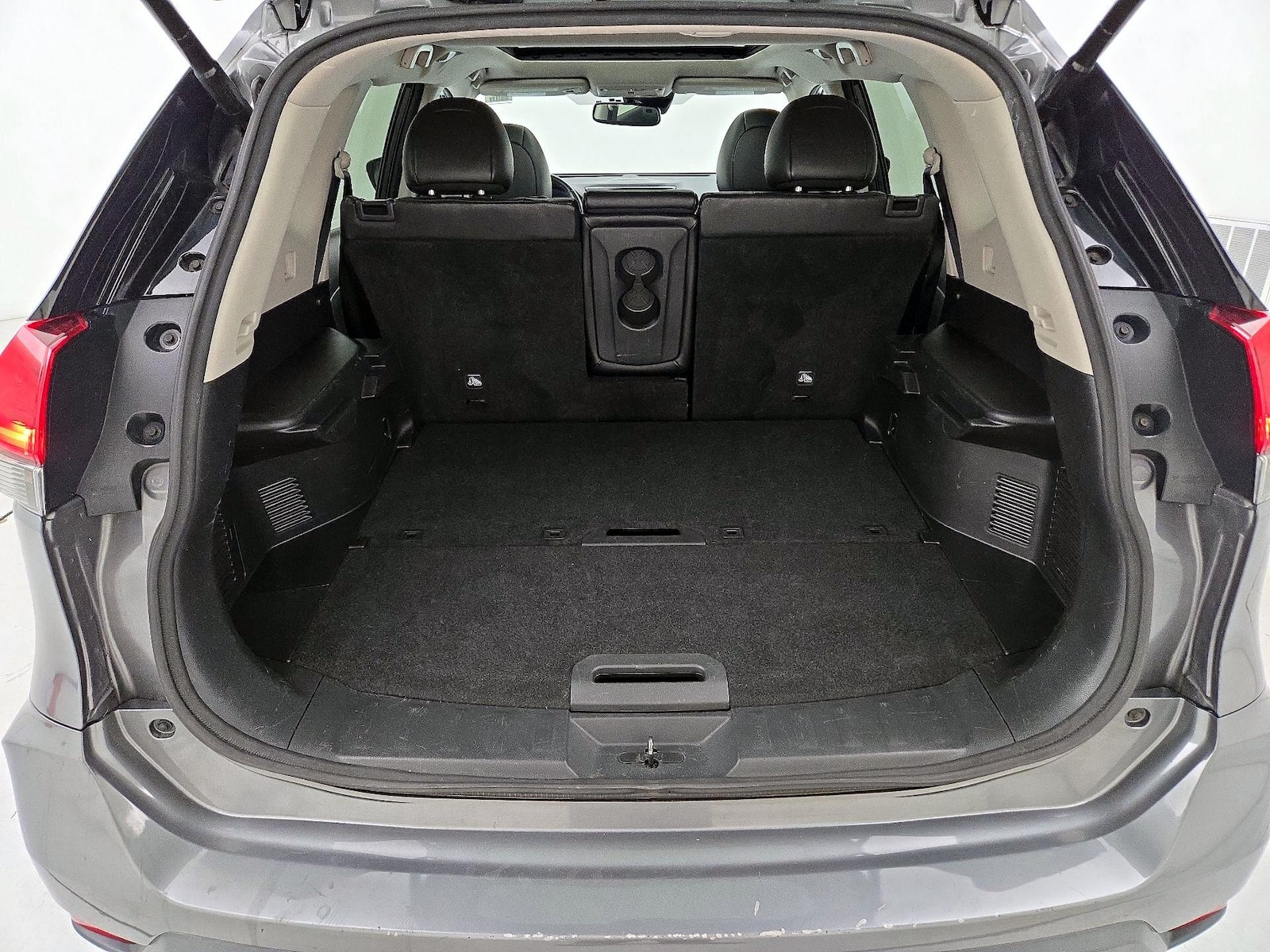2017 Nissan Rogue SL - Photo 23
