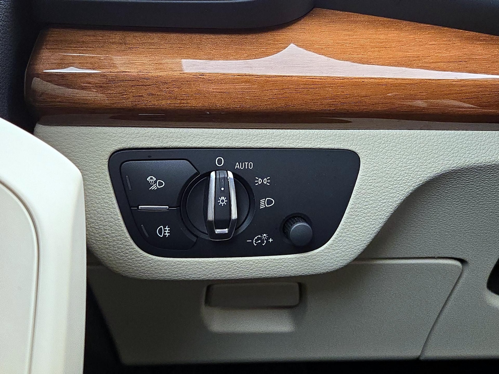 2023 Audi Q5 Premium Plus - Photo 14