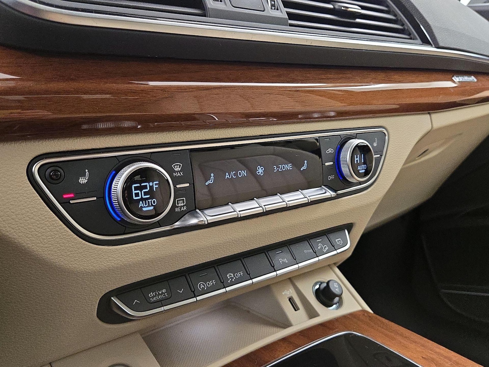 2023 Audi Q5 Premium Plus - Photo 17
