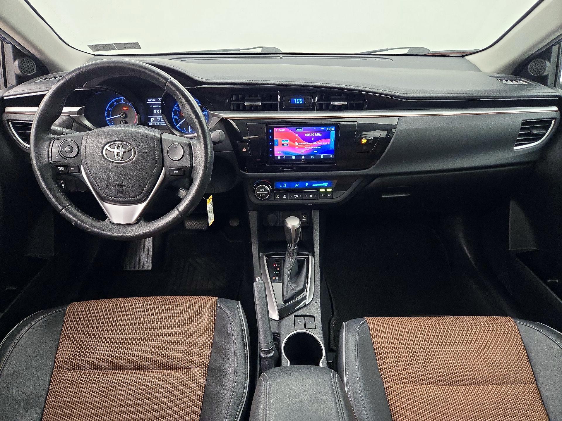 Thumbnail: 2015 Toyota Corolla - 9