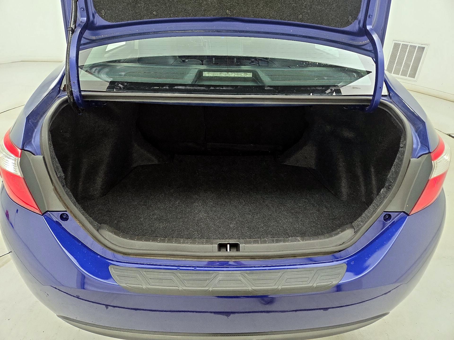 Thumbnail: 2015 Toyota Corolla - 20