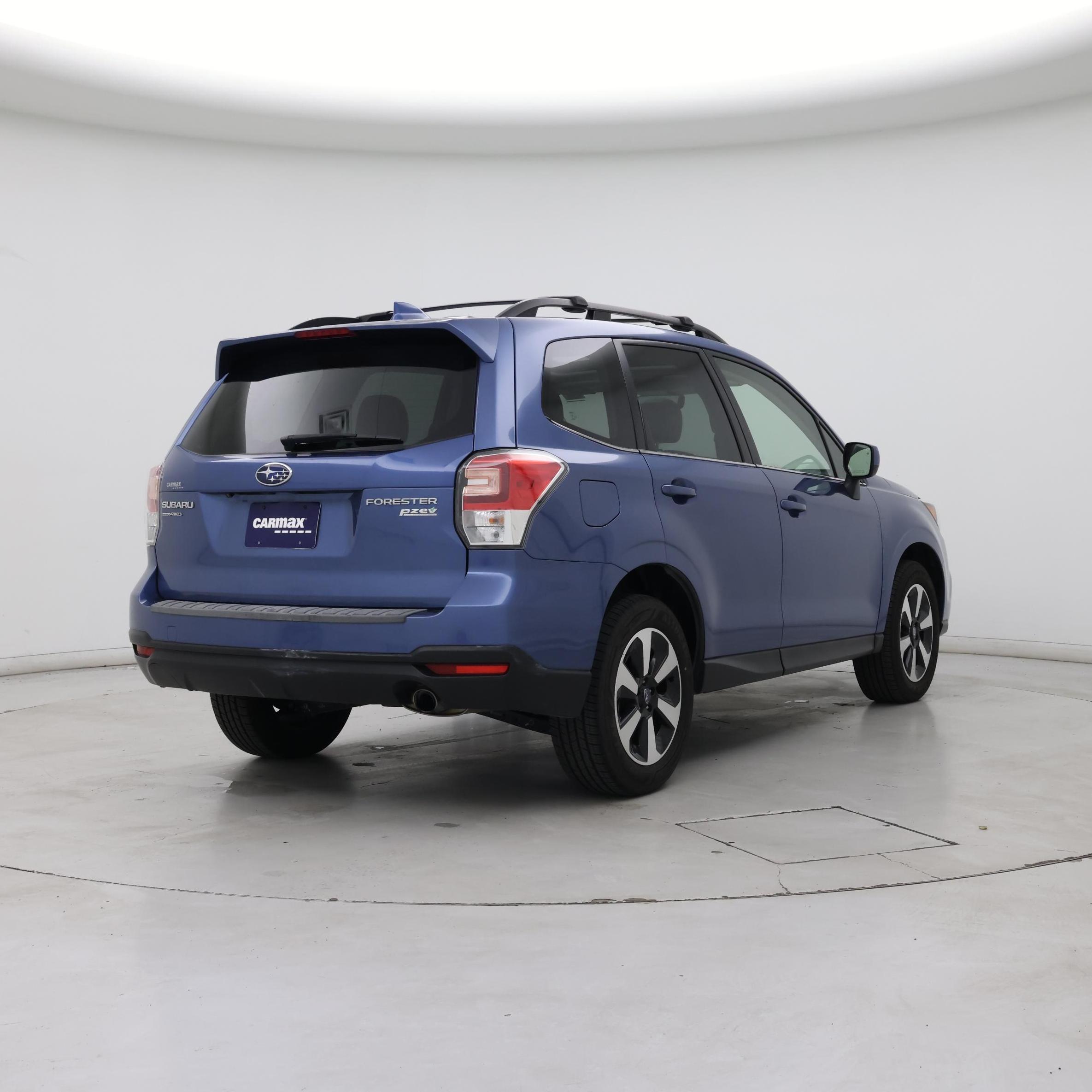 Thumbnail: 2017 Subaru Forester - 8