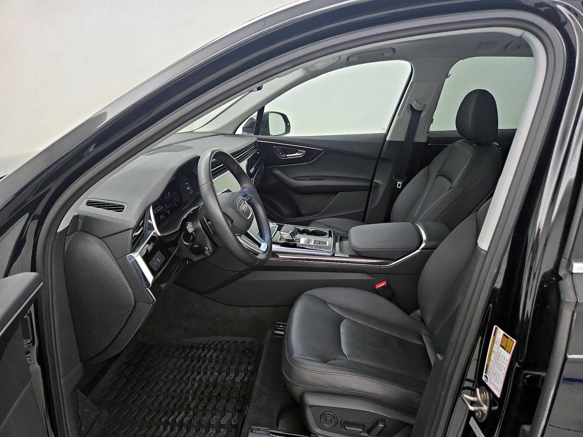 Thumbnail: 2022 Audi Q7 - 11