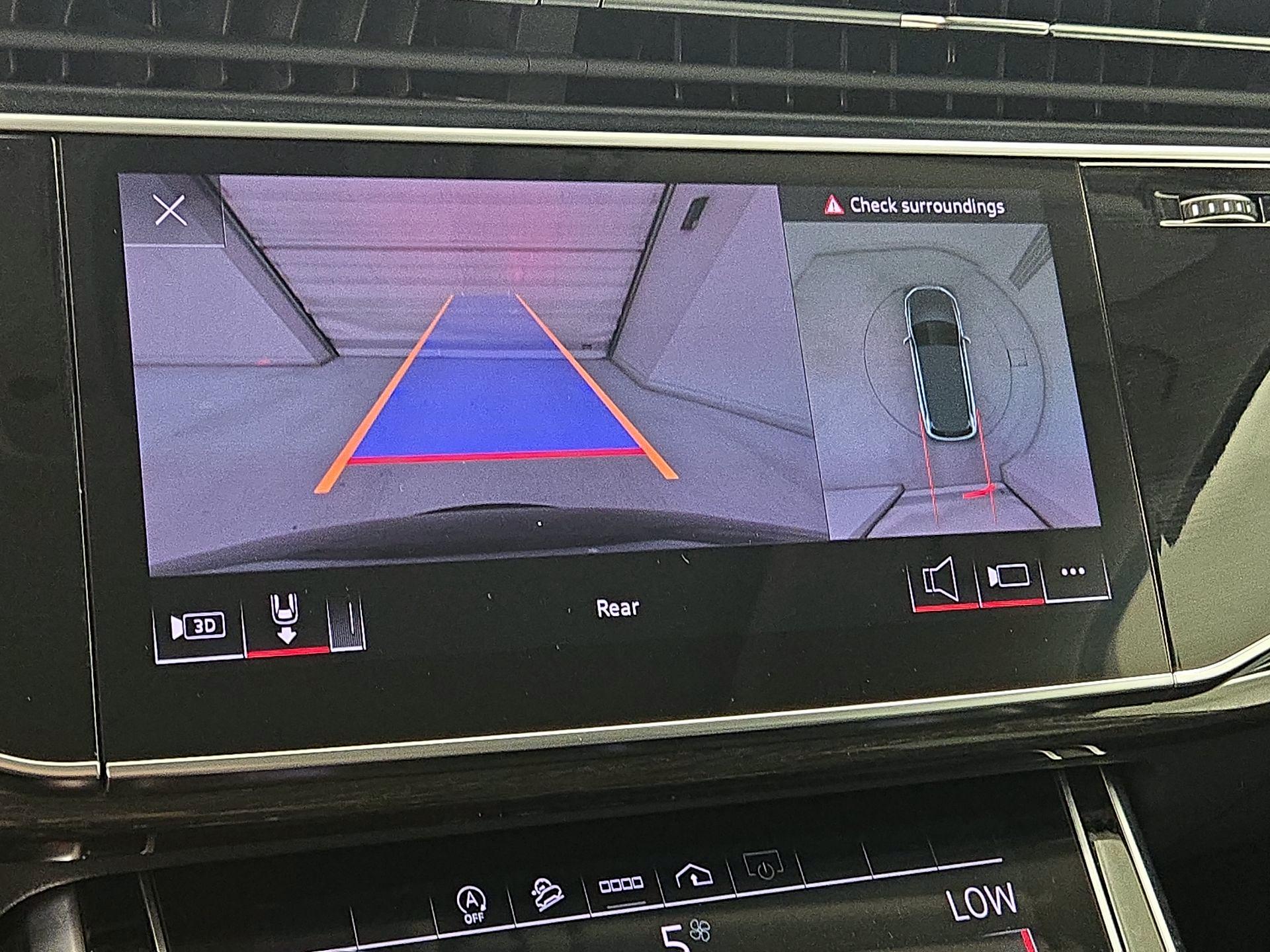 Thumbnail: 2022 Audi Q7 - 15