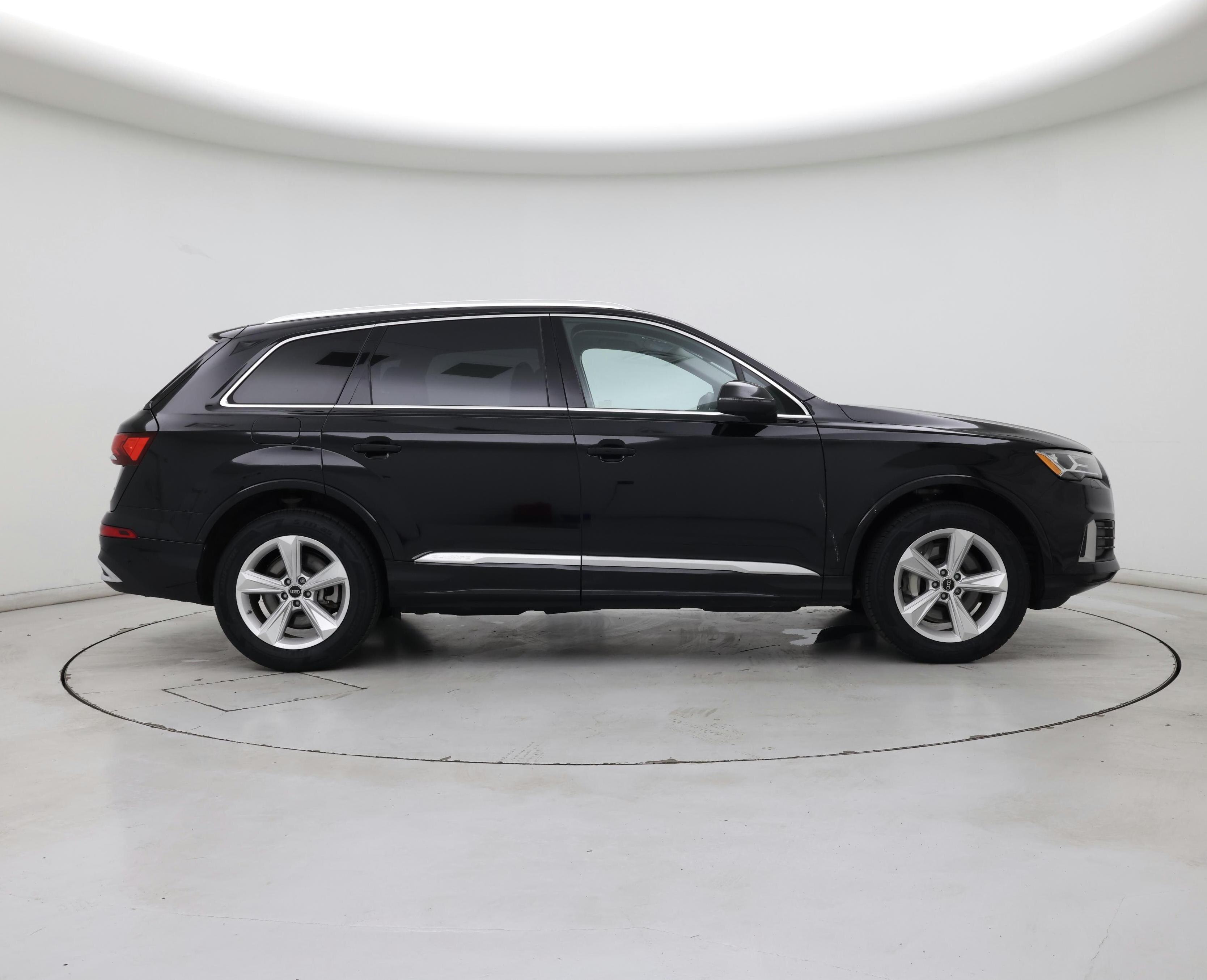 Thumbnail: 2022 Audi Q7 - 7