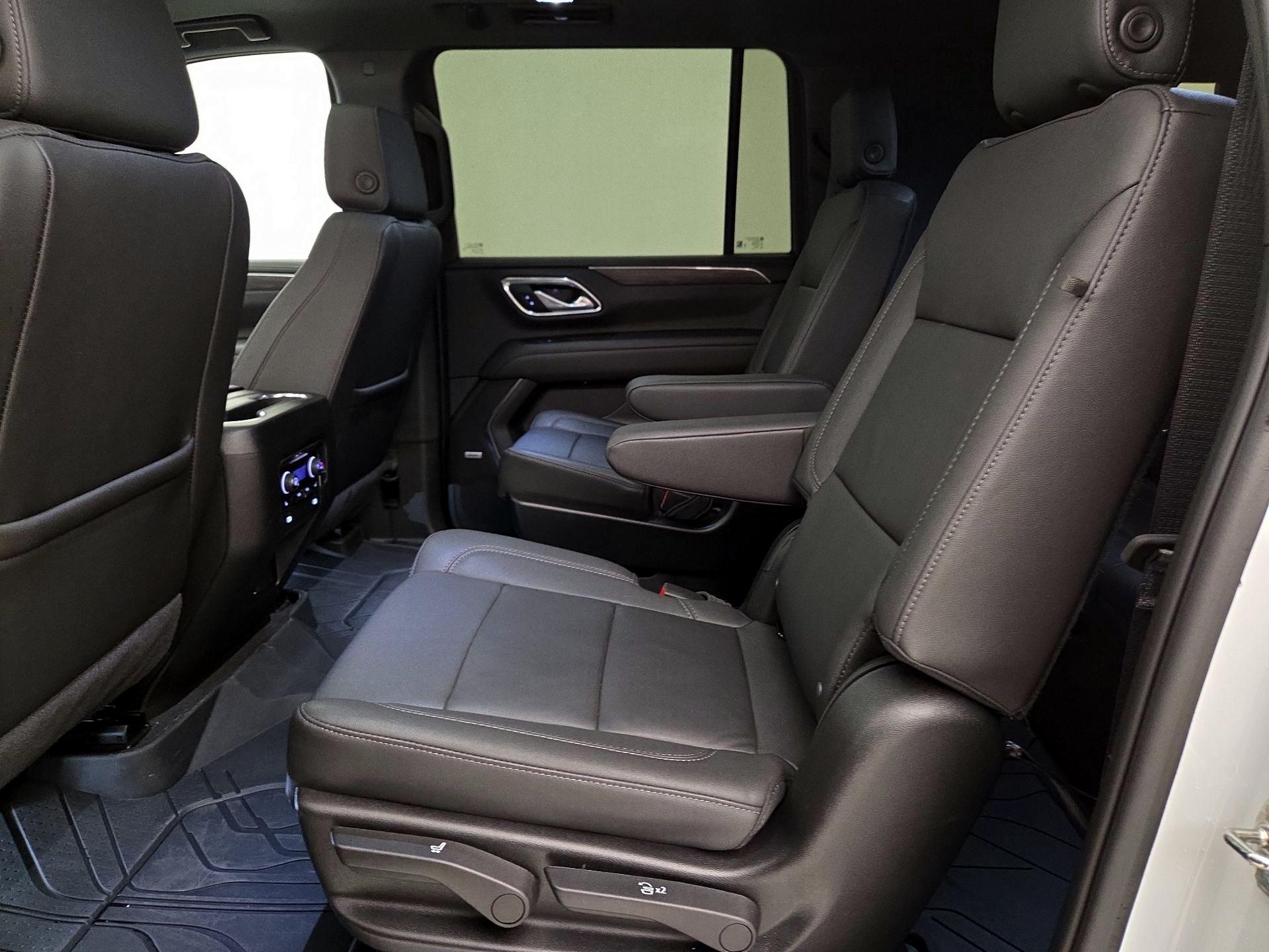 Thumbnail: 2024 Chevrolet Suburban - 20
