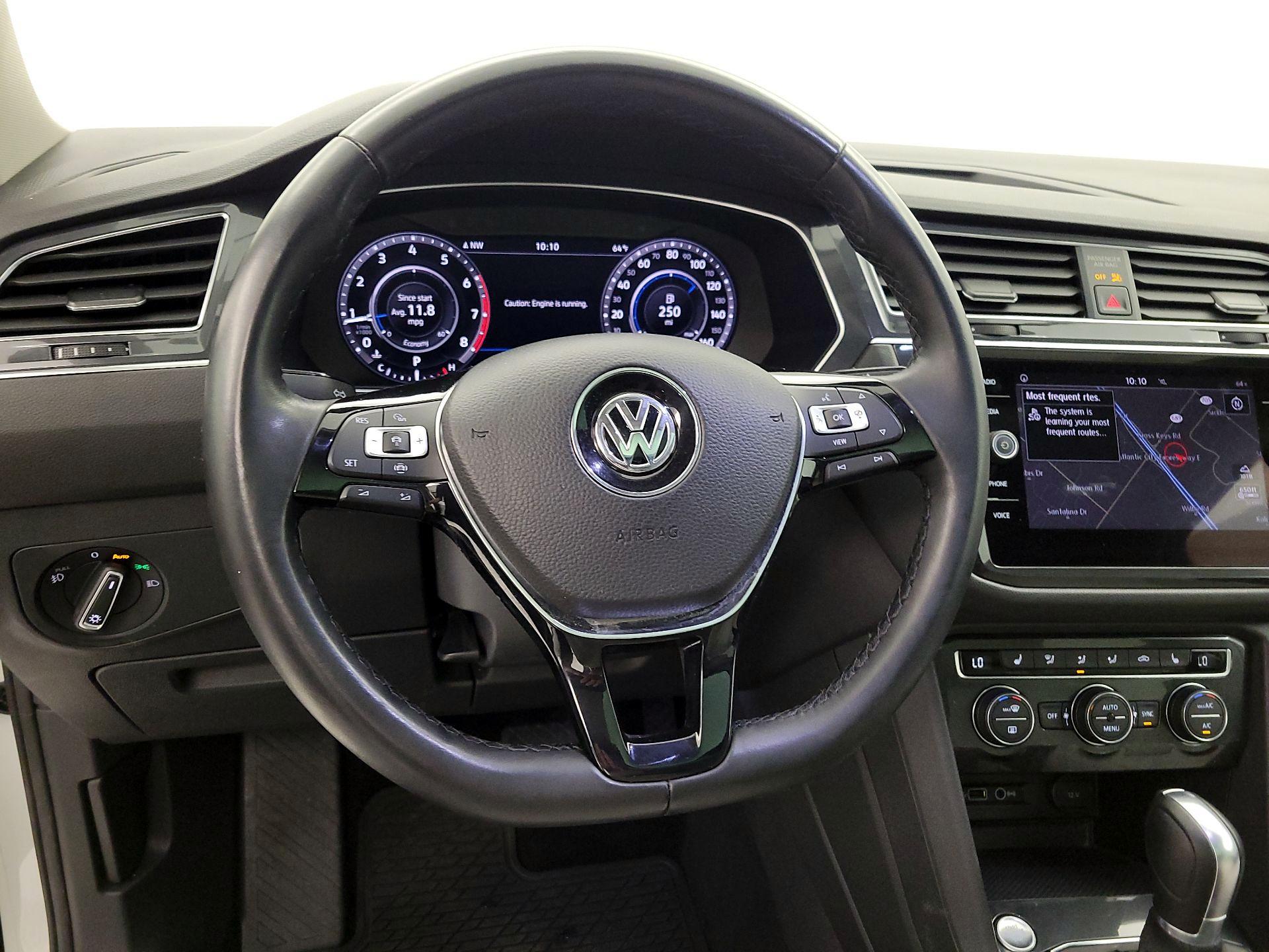 Thumbnail: 2019 Volkswagen Tiguan - 10