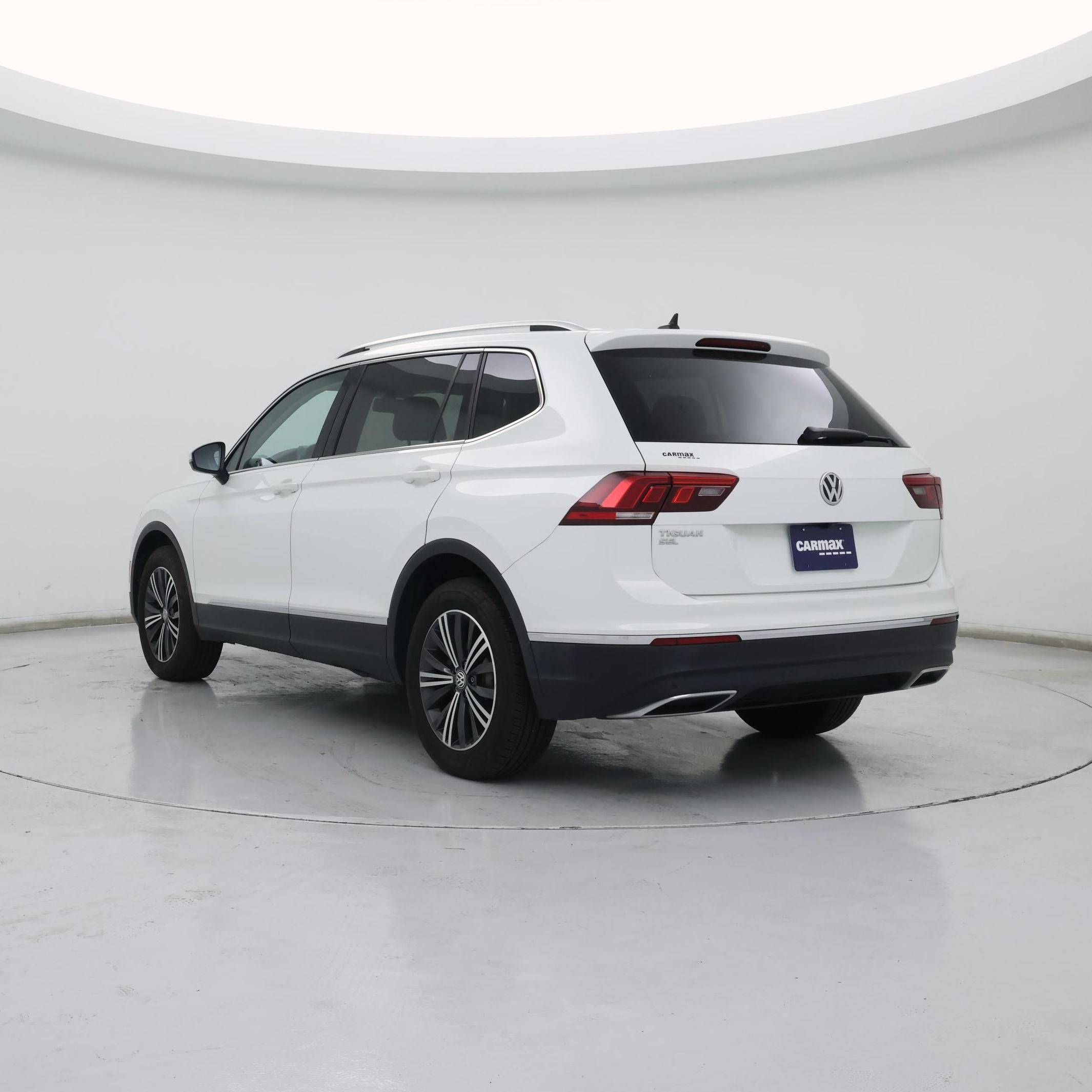 Thumbnail: 2019 Volkswagen Tiguan - 2