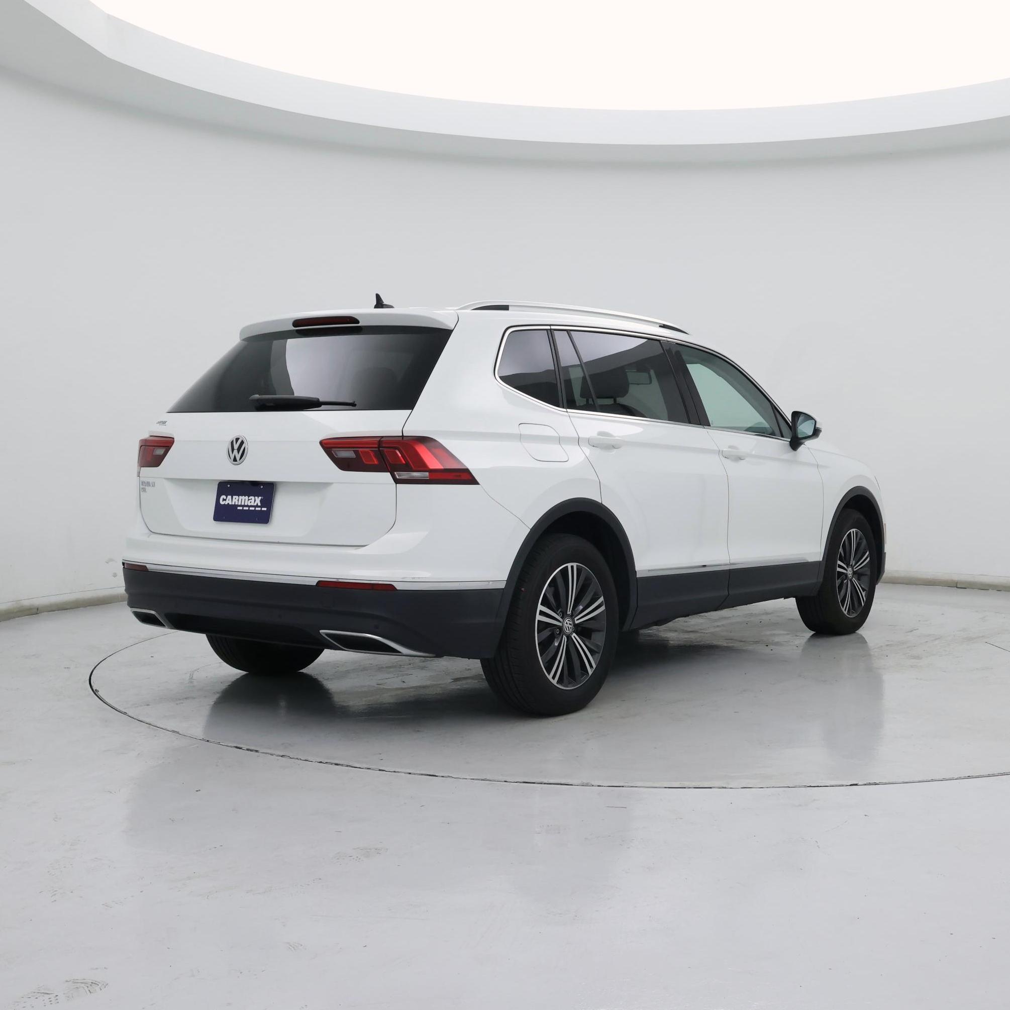 Thumbnail: 2019 Volkswagen Tiguan - 8