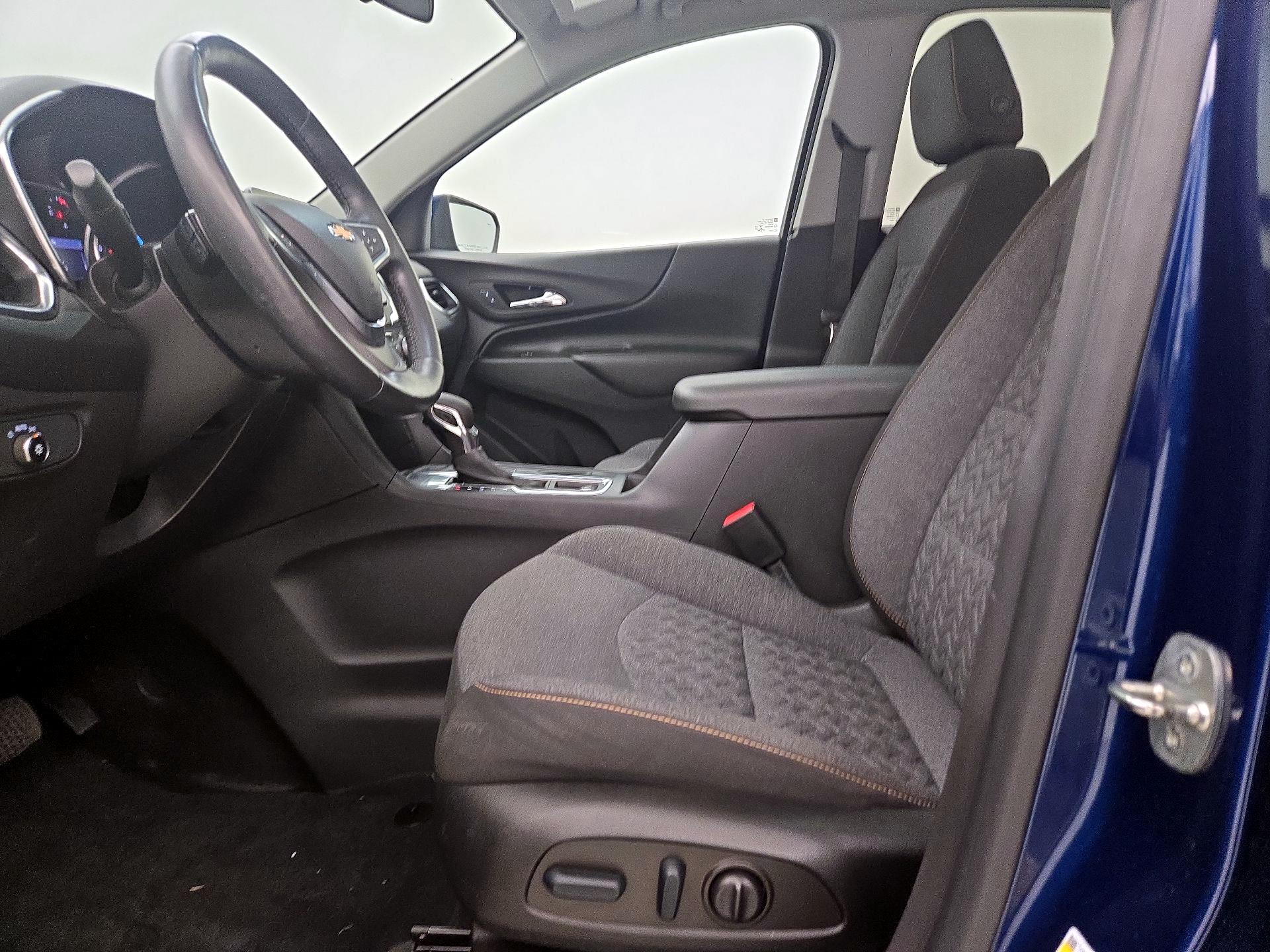 Thumbnail: 2022 Chevrolet Equinox - 11