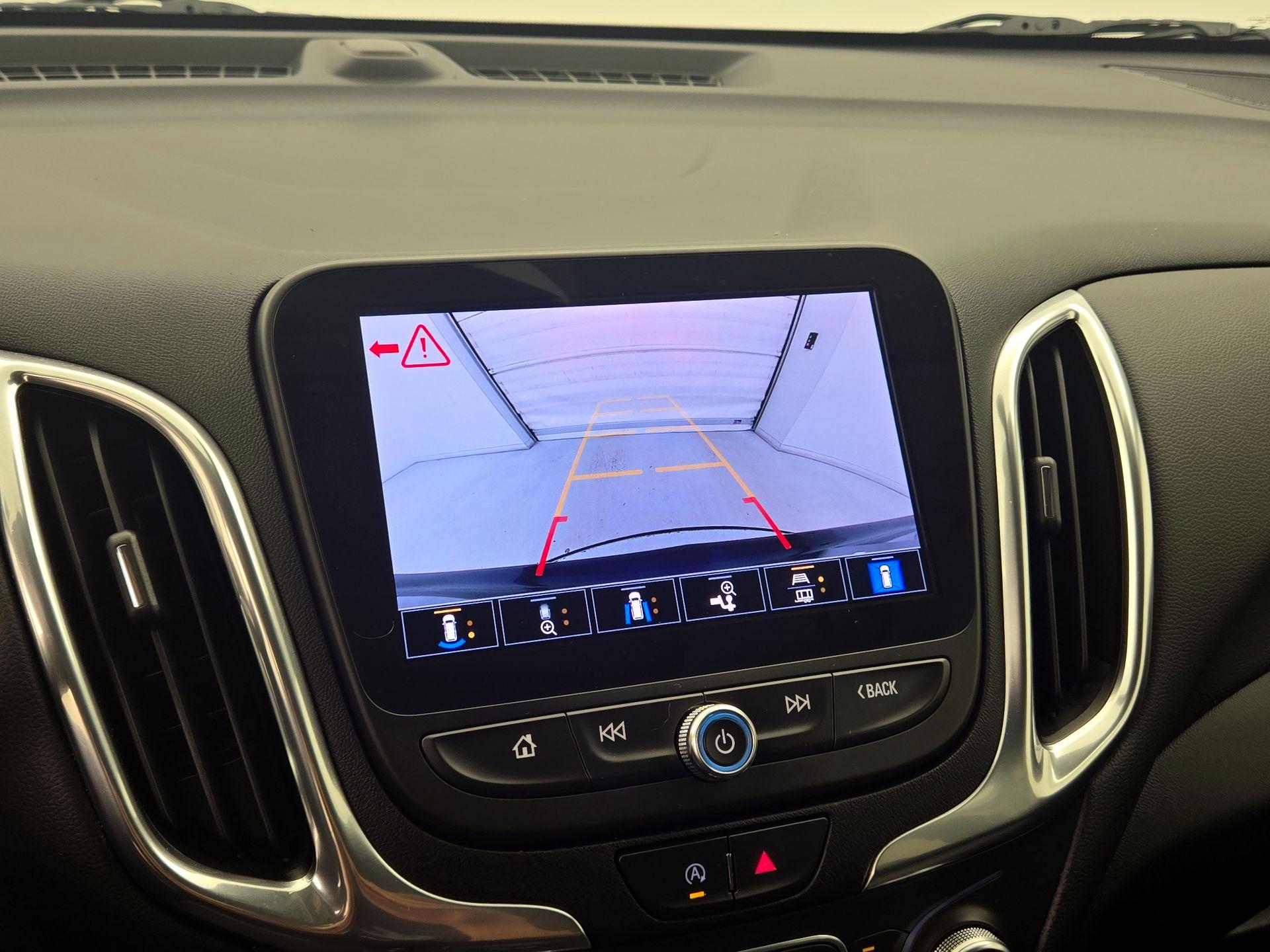 Thumbnail: 2022 Chevrolet Equinox - 15