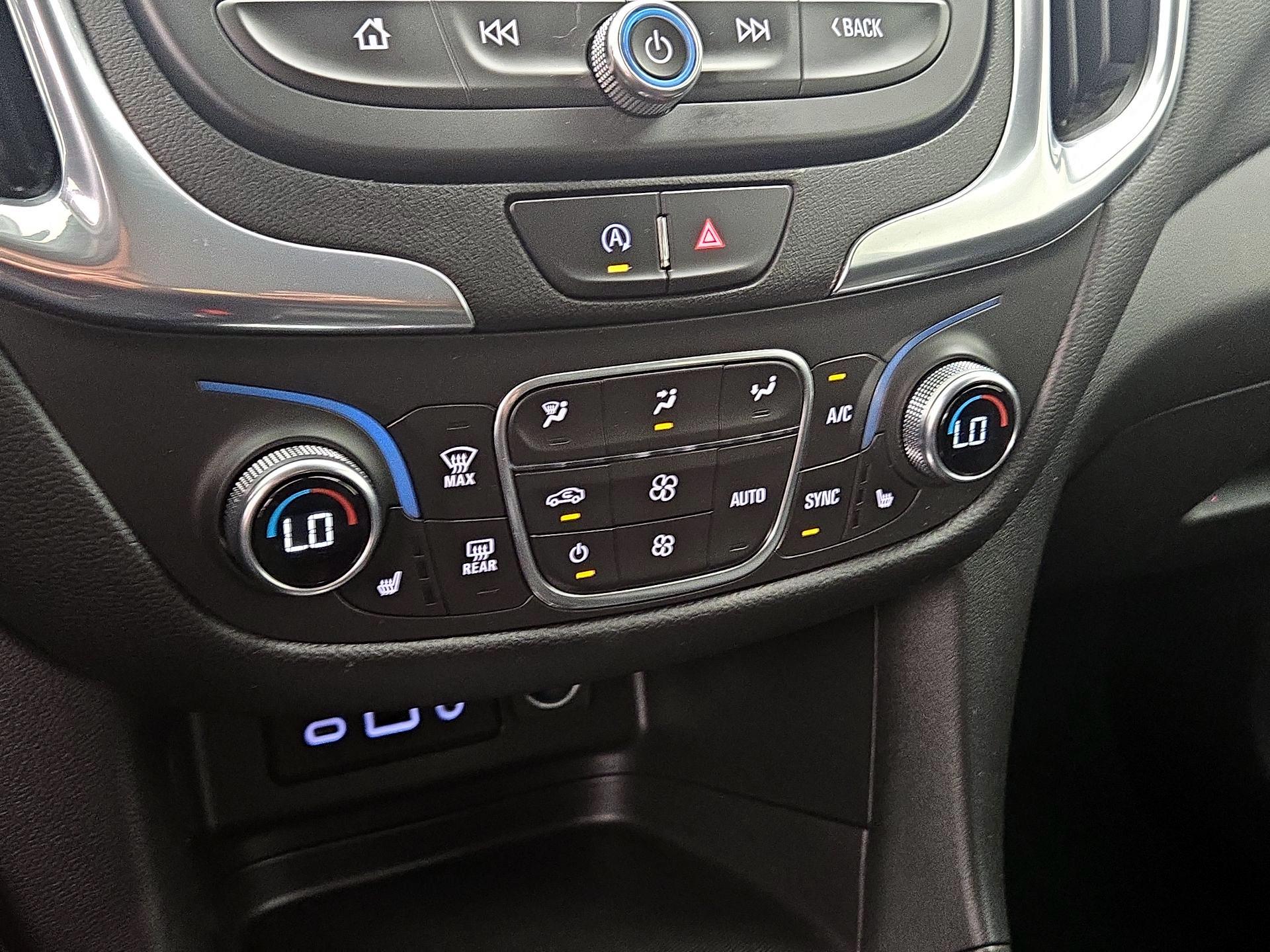 Thumbnail: 2022 Chevrolet Equinox - 17