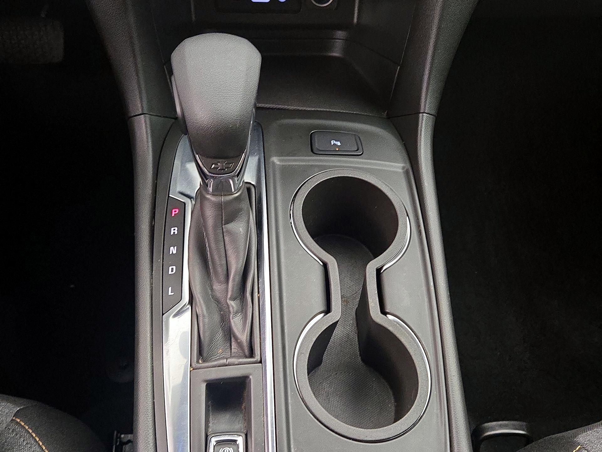 Thumbnail: 2022 Chevrolet Equinox - 18