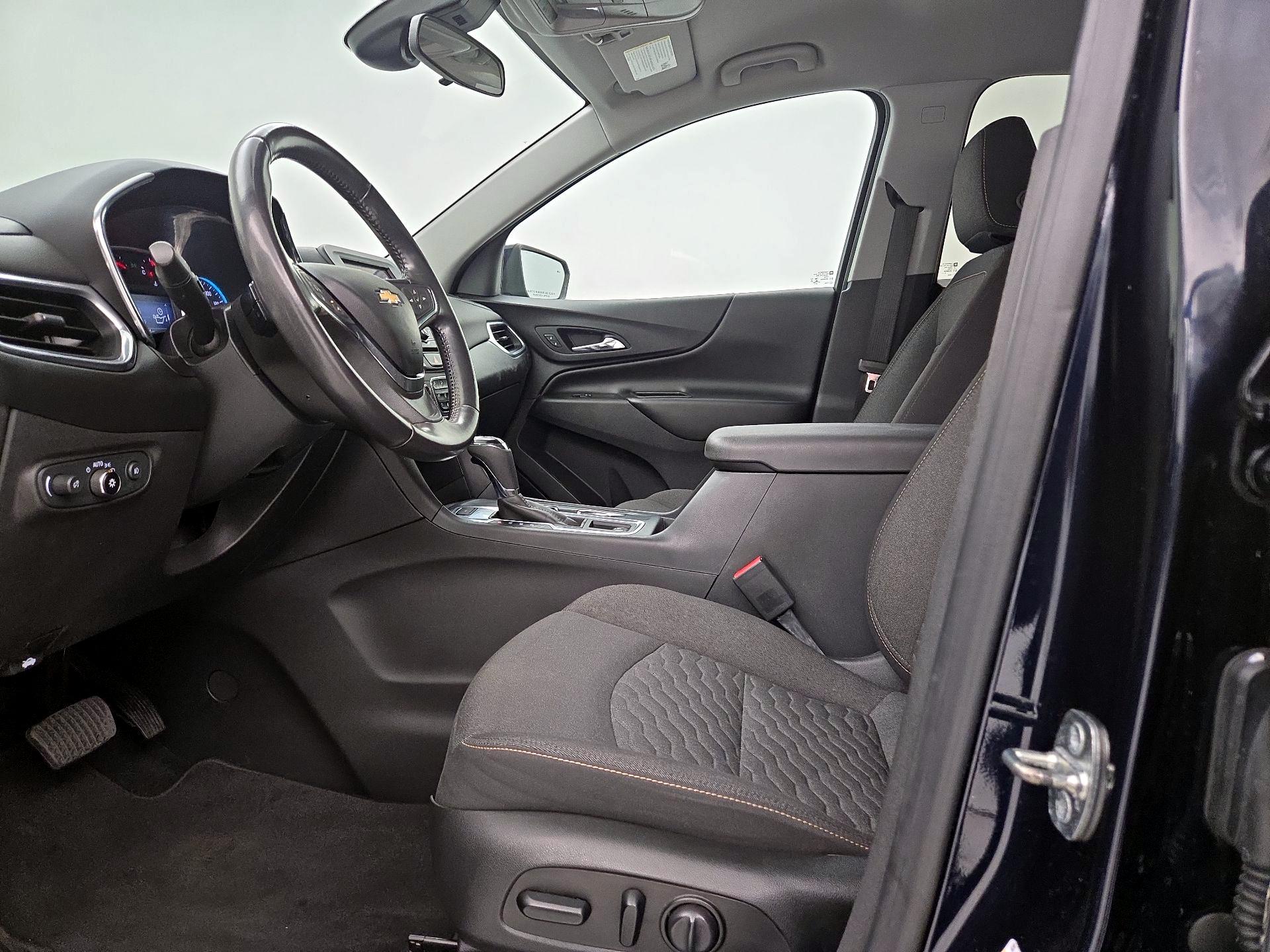 Thumbnail: 2021 Chevrolet Equinox - 11