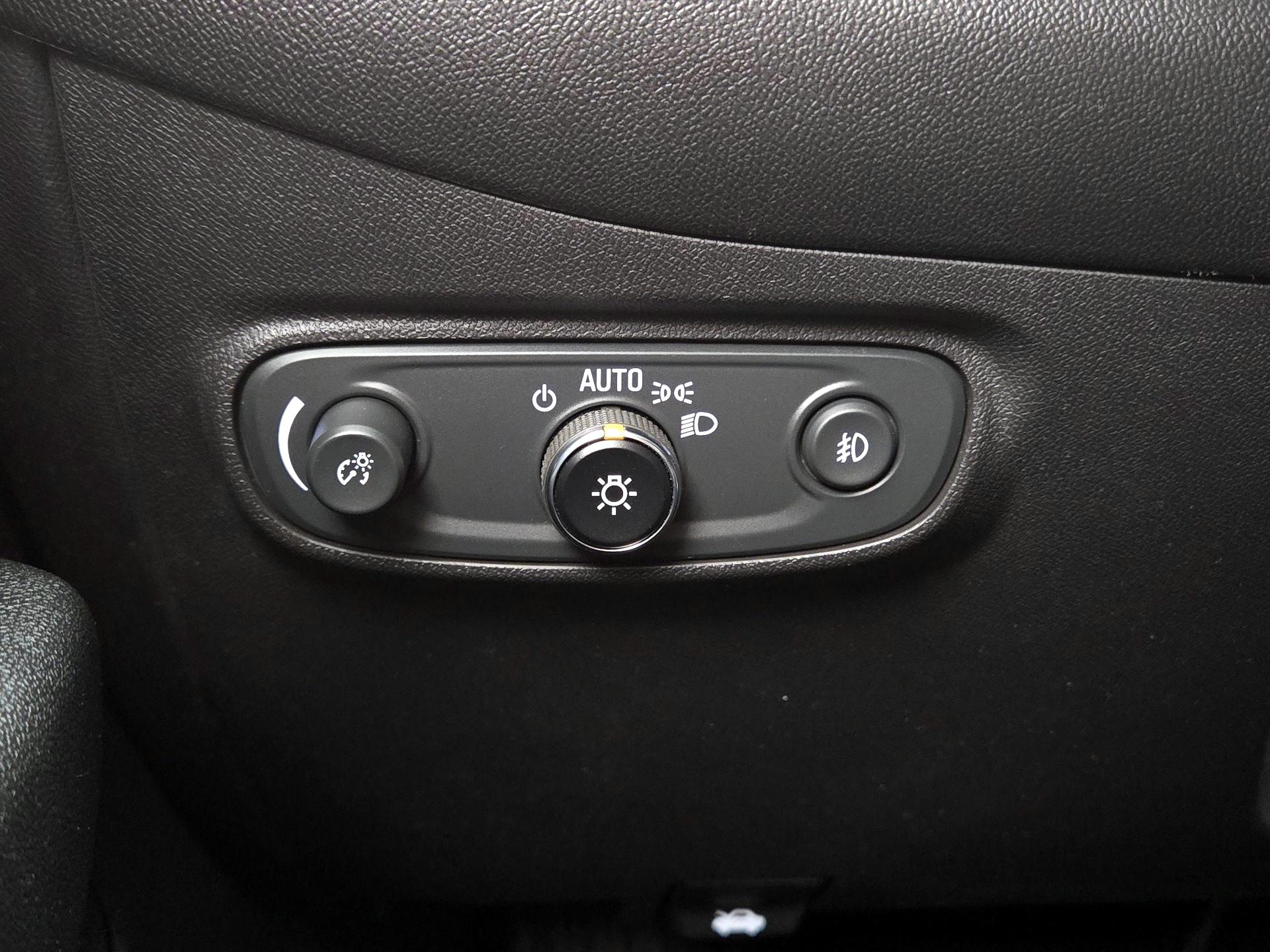 Thumbnail: 2021 Chevrolet Equinox - 13