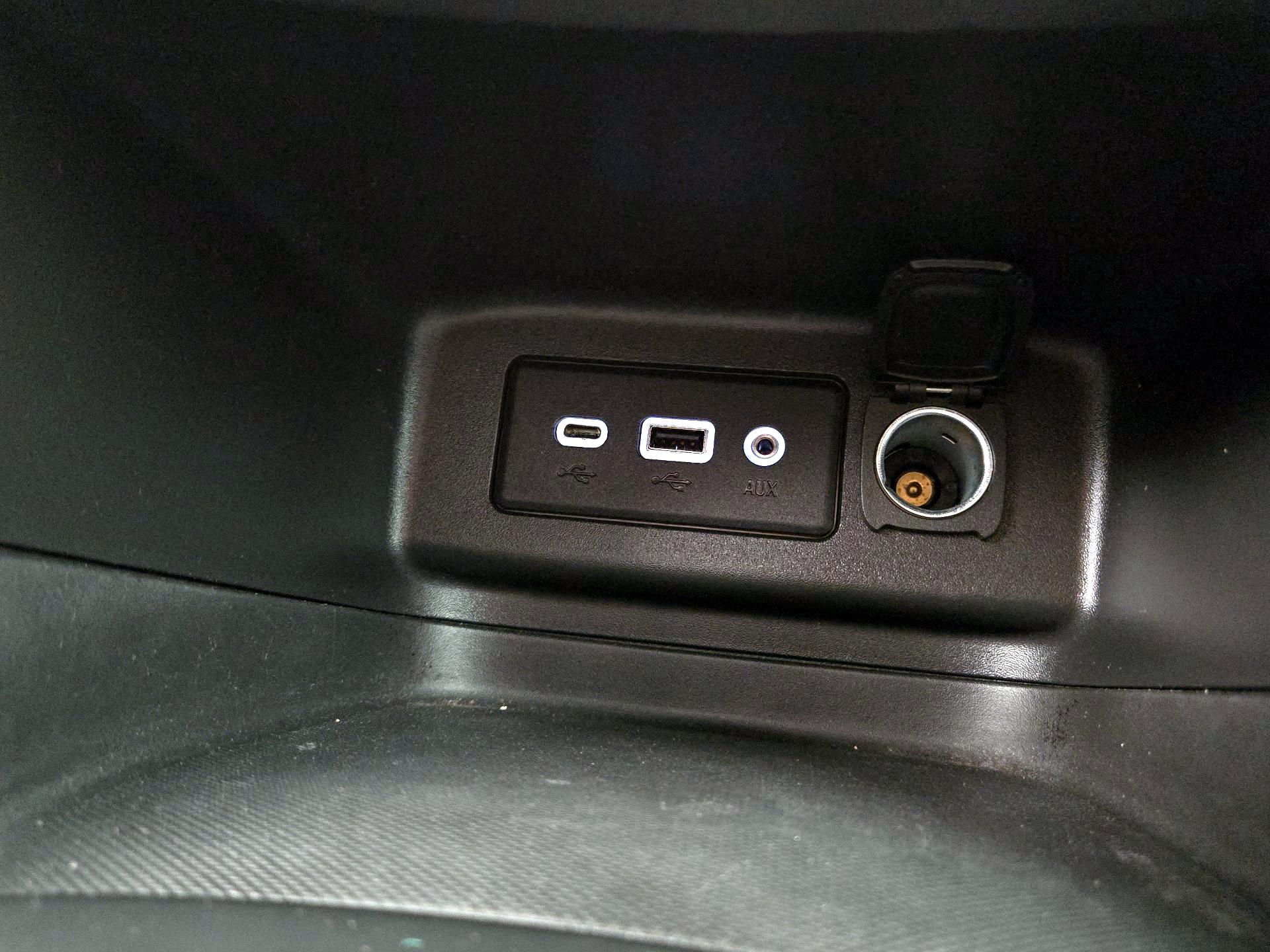 Thumbnail: 2021 Chevrolet Equinox - 18