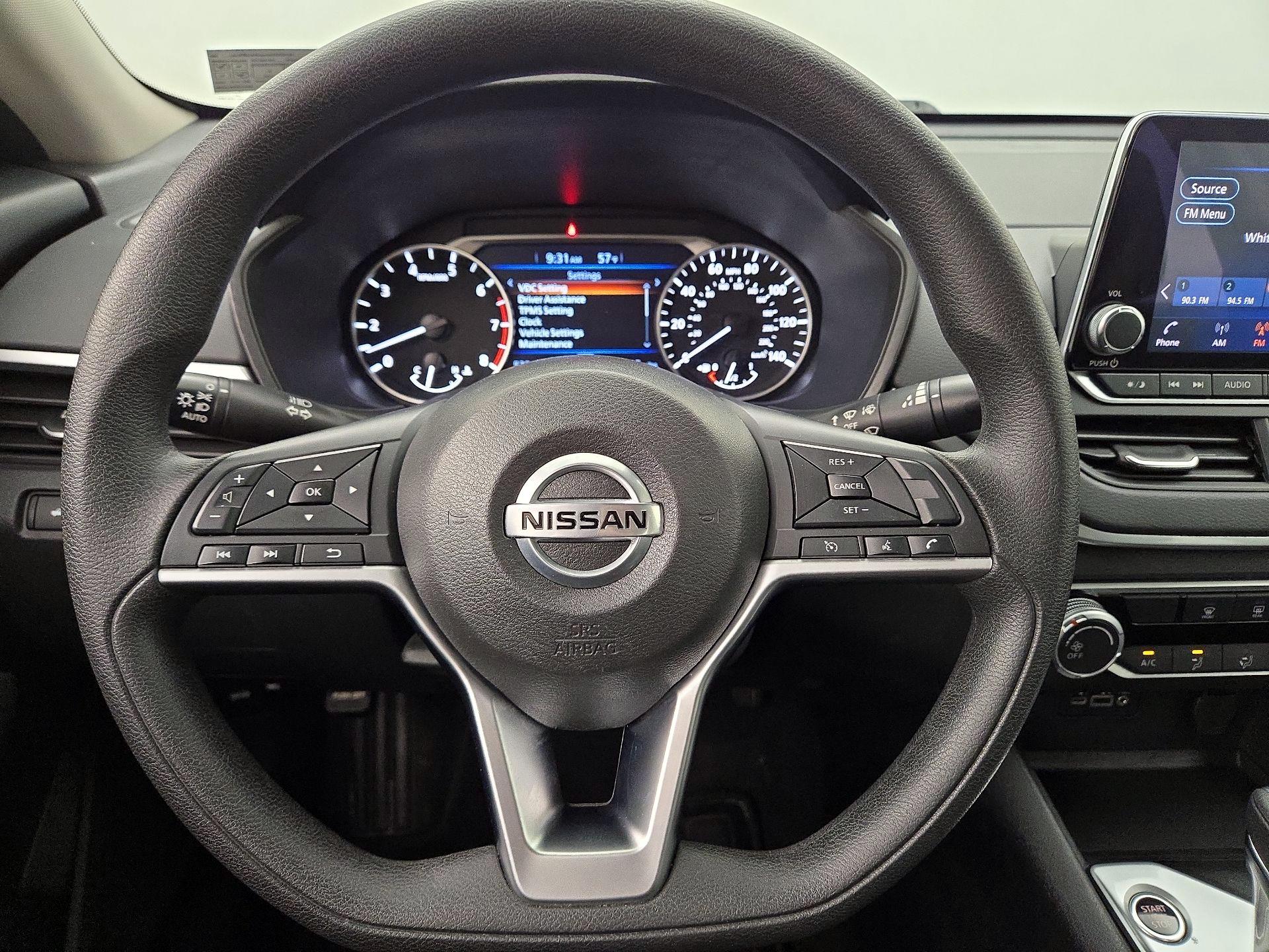 Thumbnail: 2022 Nissan Altima - 10