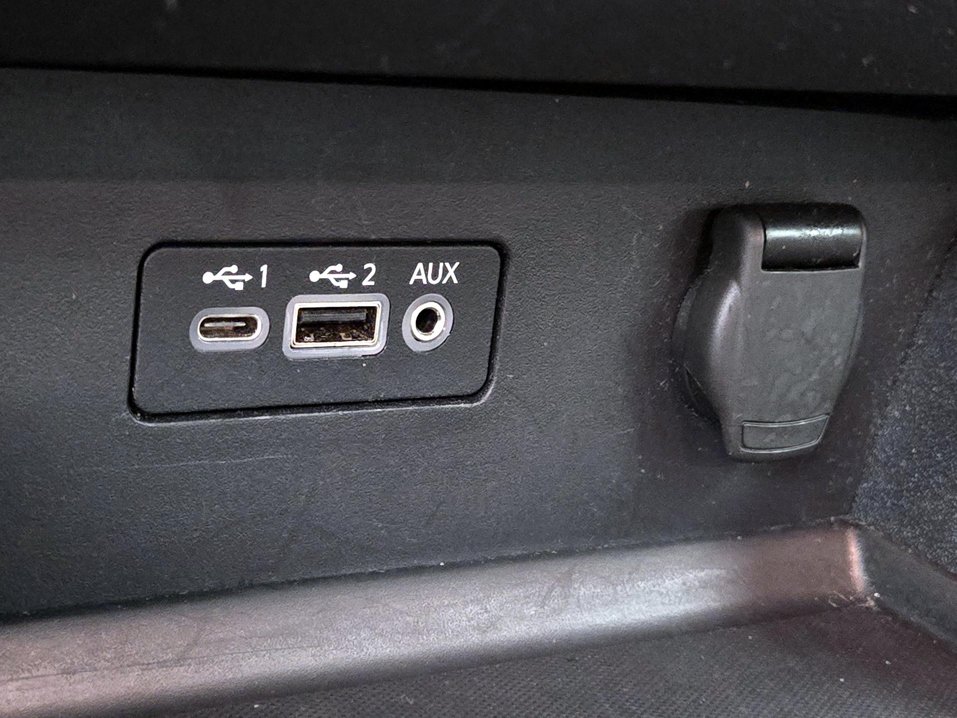 Thumbnail: 2022 Nissan Altima - 17