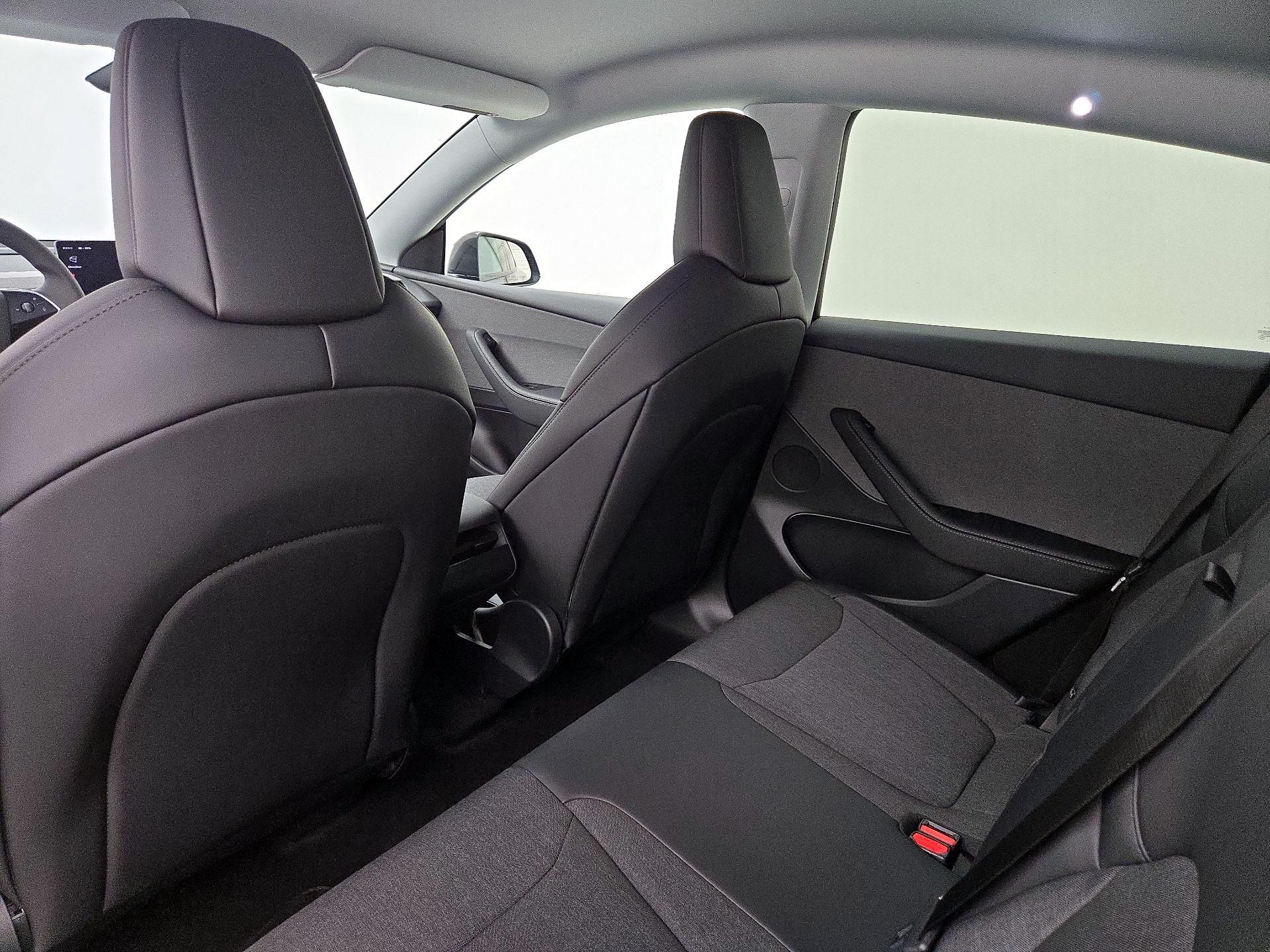 Thumbnail: 2026 Tesla Model Y - 18