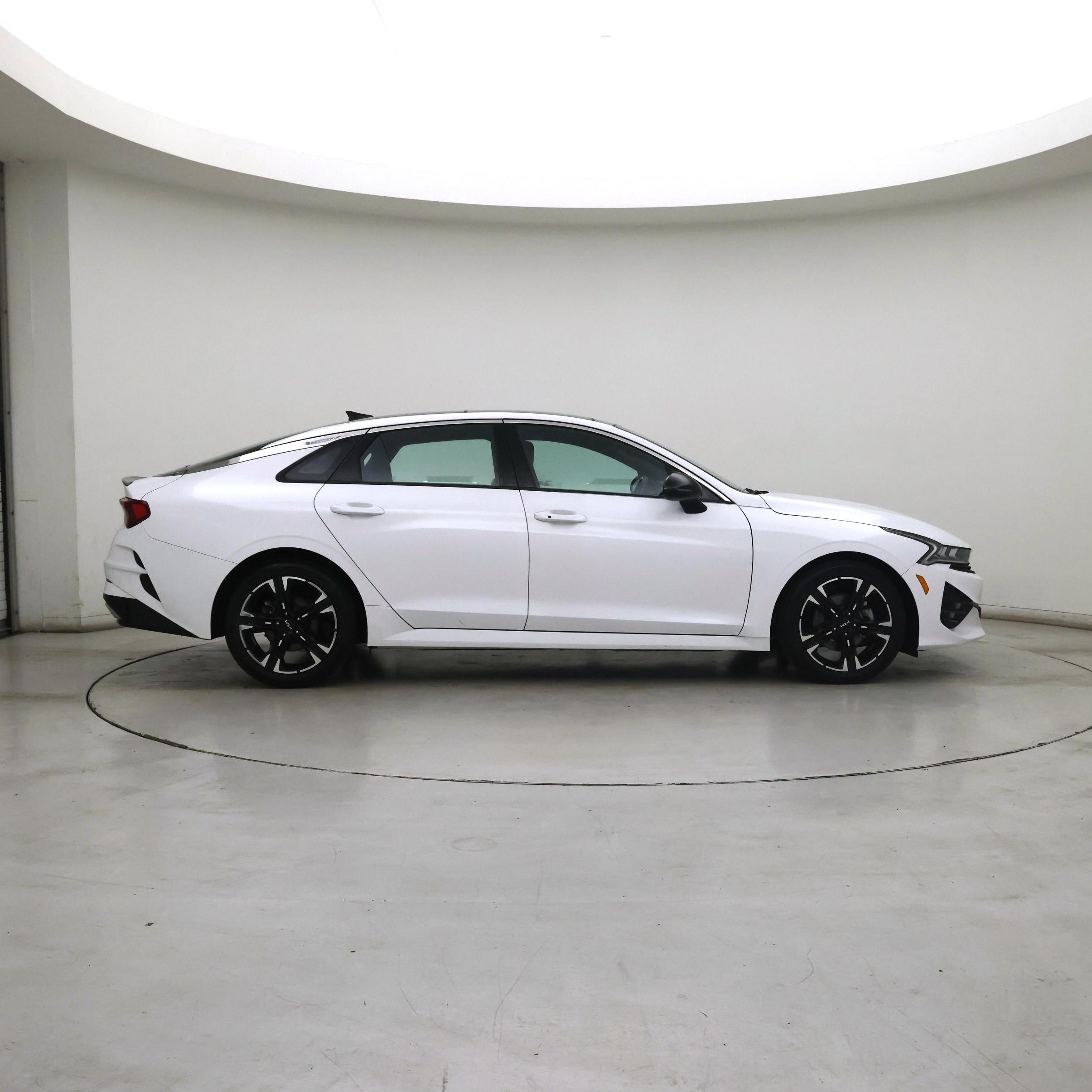 Thumbnail: 2022 Kia K5 - 7