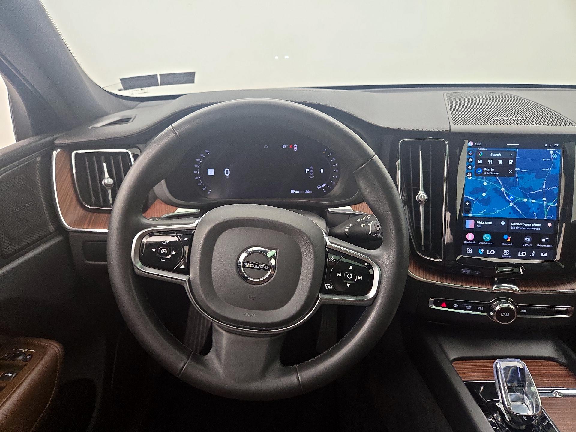 Thumbnail: 2024 Volvo XC60 - 10