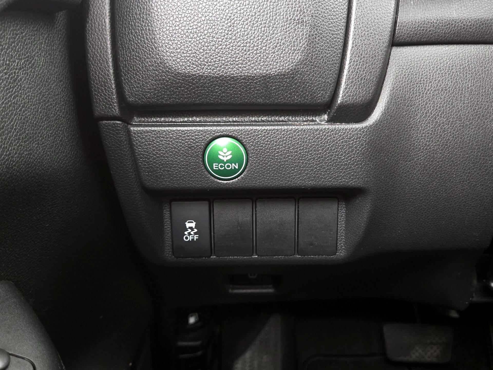 Thumbnail: 2015 Honda Fit - 13