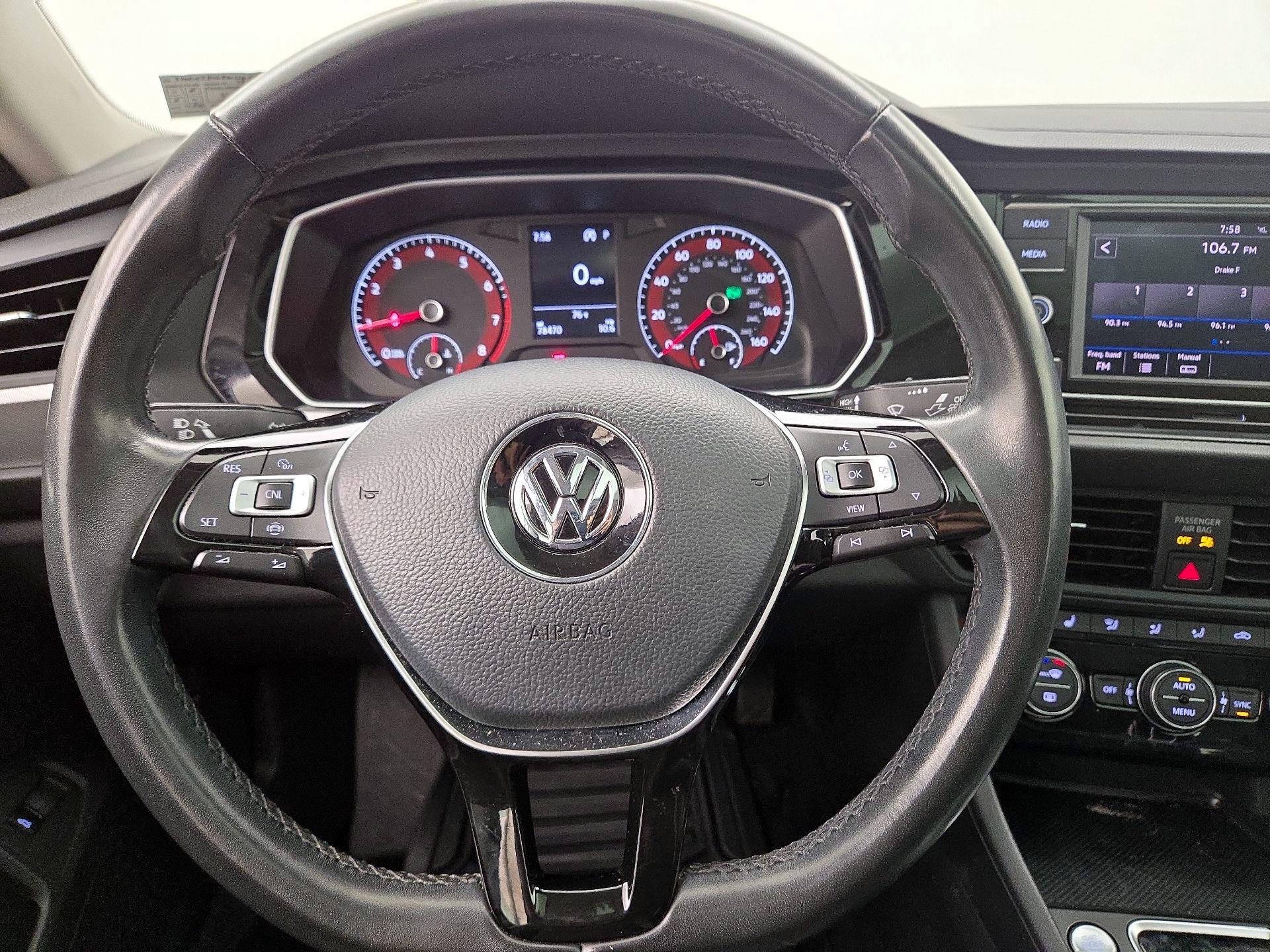 Thumbnail: 2019 Volkswagen Jetta - 10