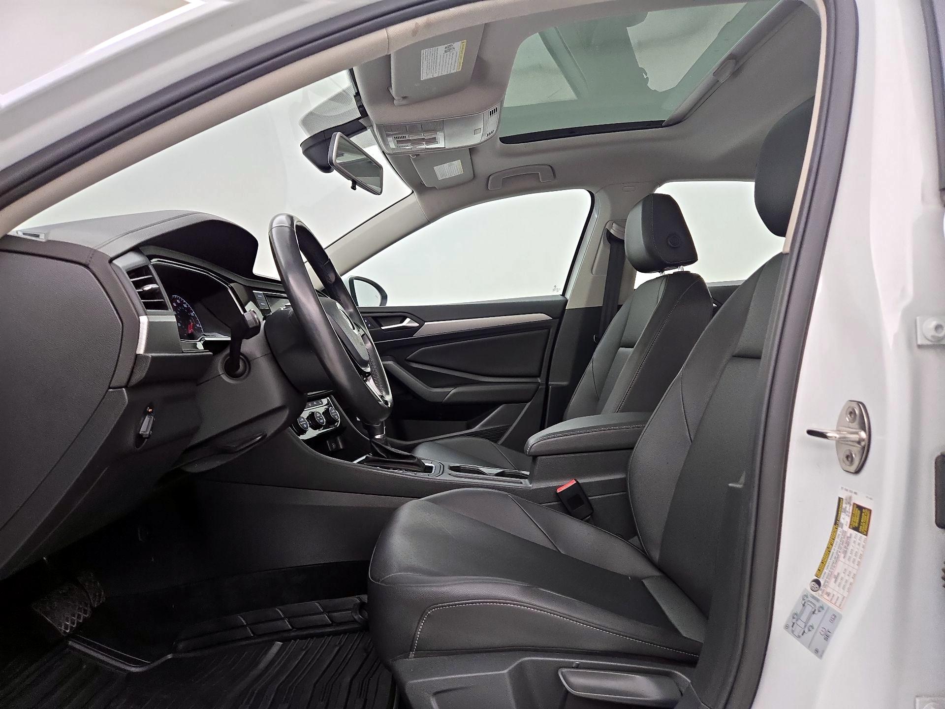 Thumbnail: 2019 Volkswagen Jetta - 11