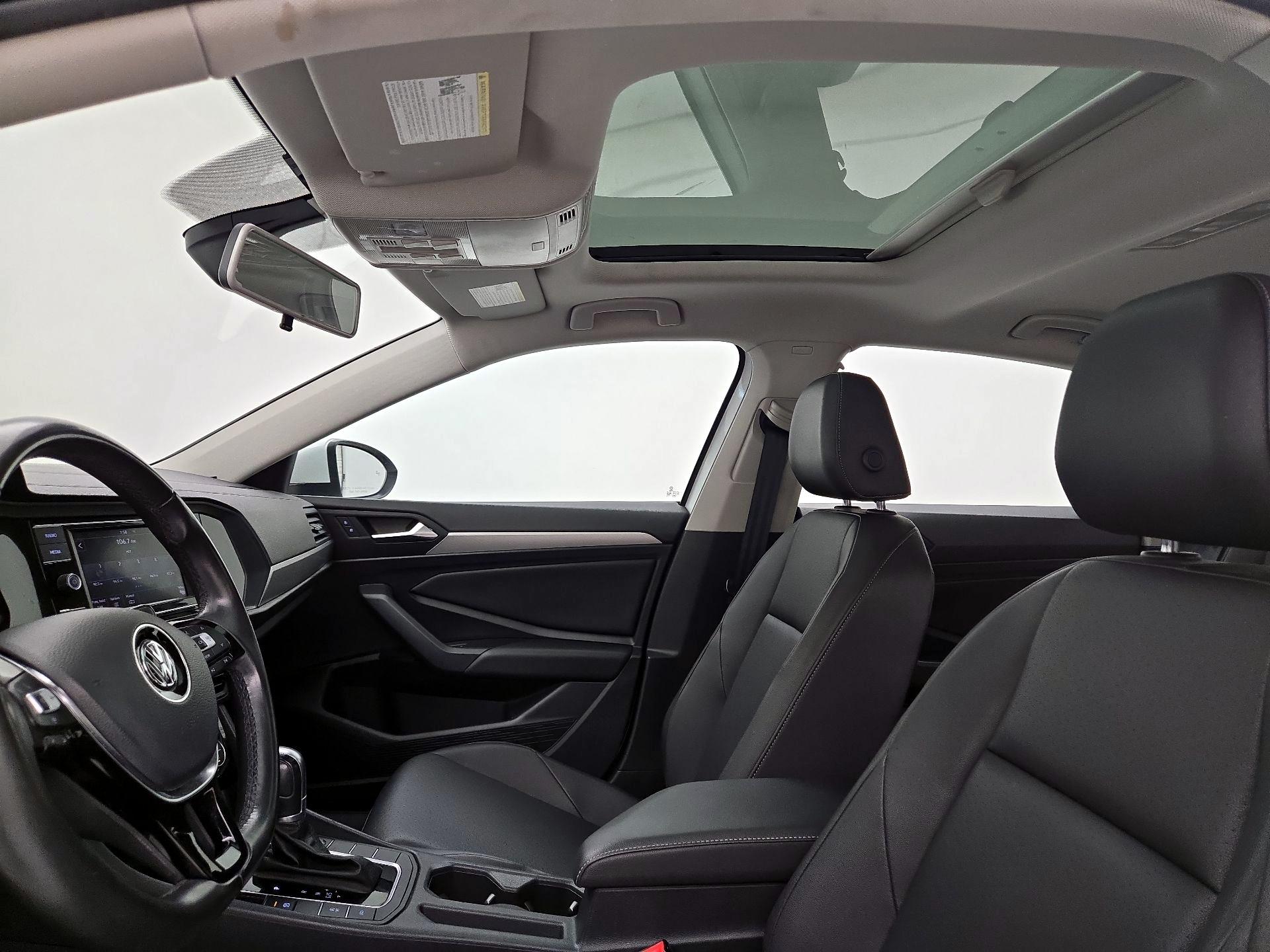 Thumbnail: 2019 Volkswagen Jetta - 18