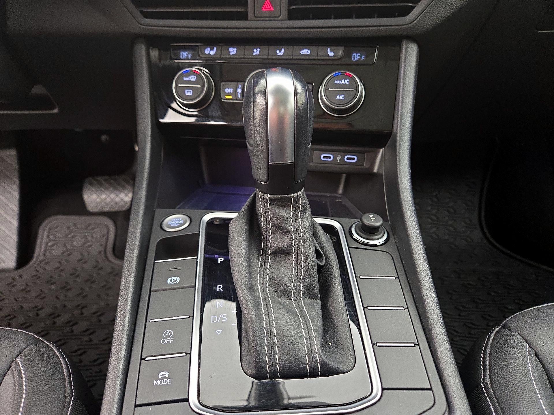 Thumbnail: 2021 Volkswagen Jetta - 17