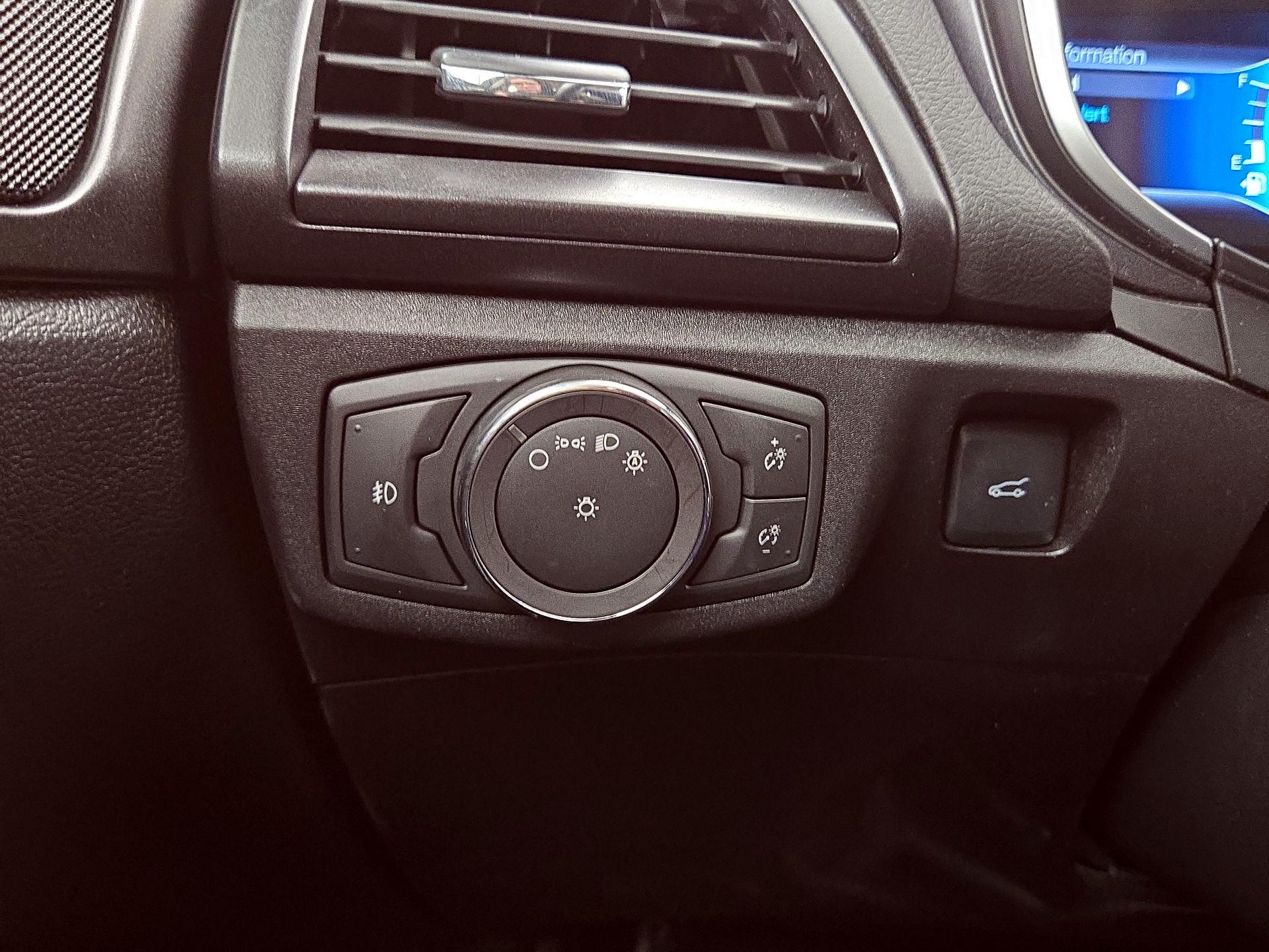 Thumbnail: 2019 Ford Fusion - 13