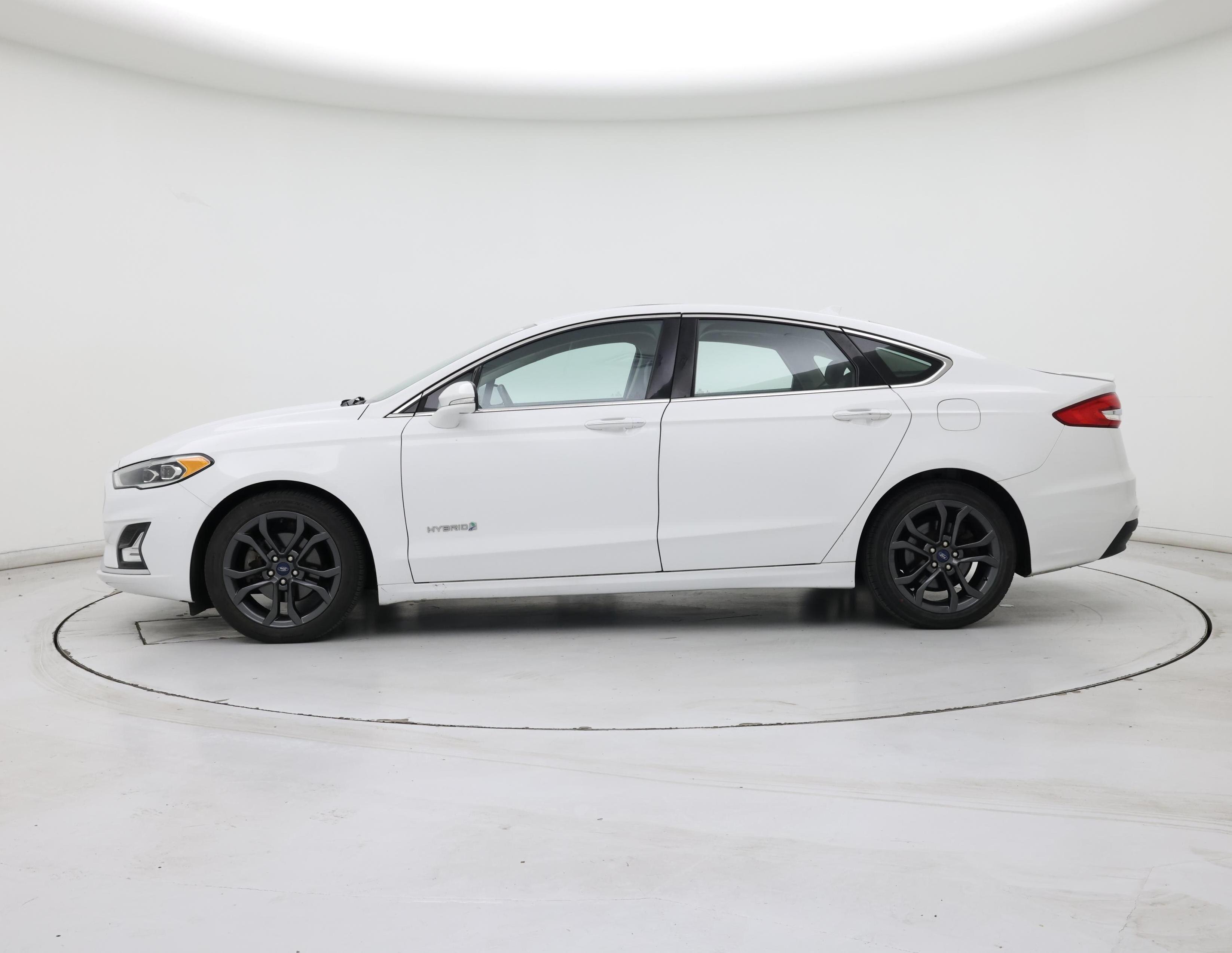 Thumbnail: 2019 Ford Fusion - 3