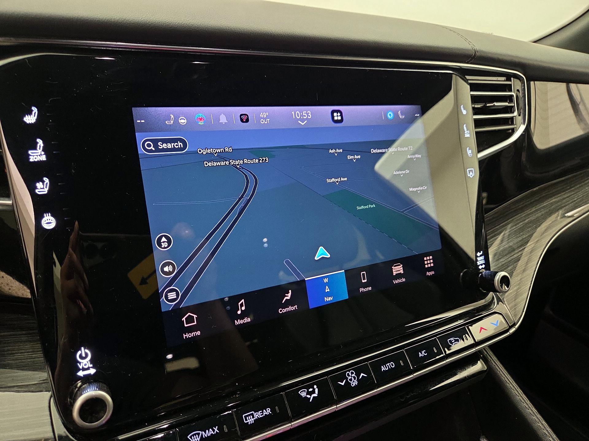 Thumbnail: 2022 Jeep Wagoneer - 14