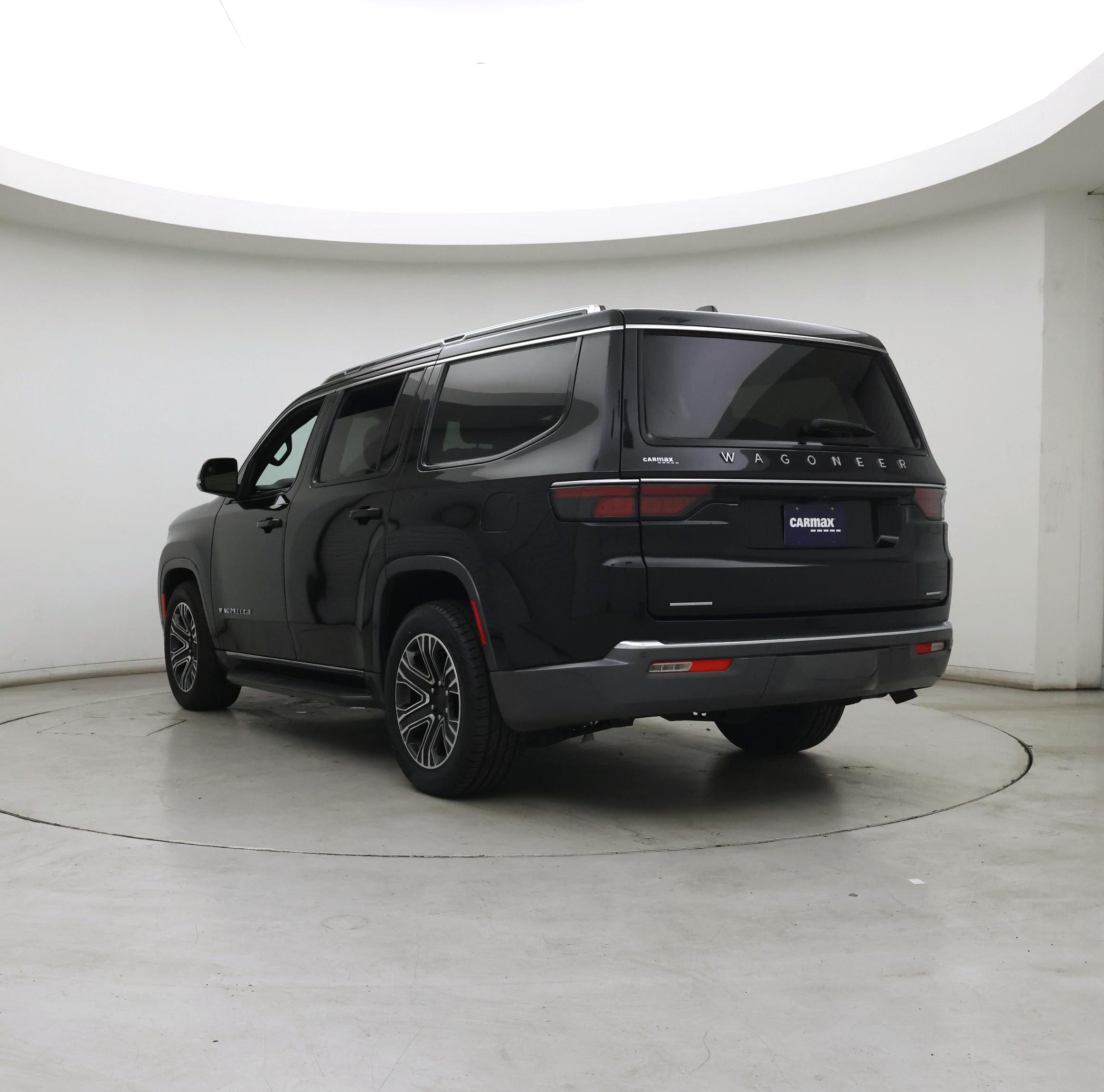 Thumbnail: 2022 Jeep Wagoneer - 2