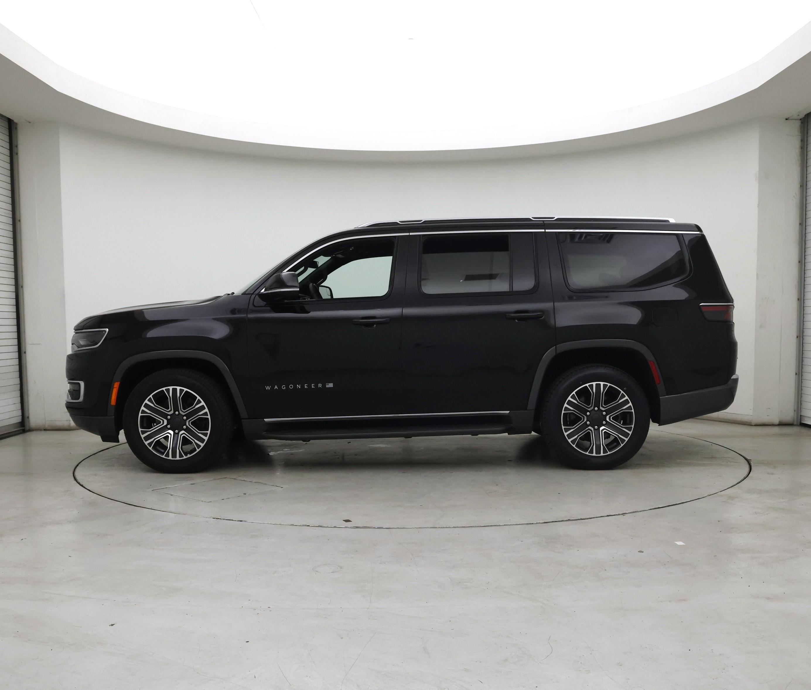 Thumbnail: 2022 Jeep Wagoneer - 3