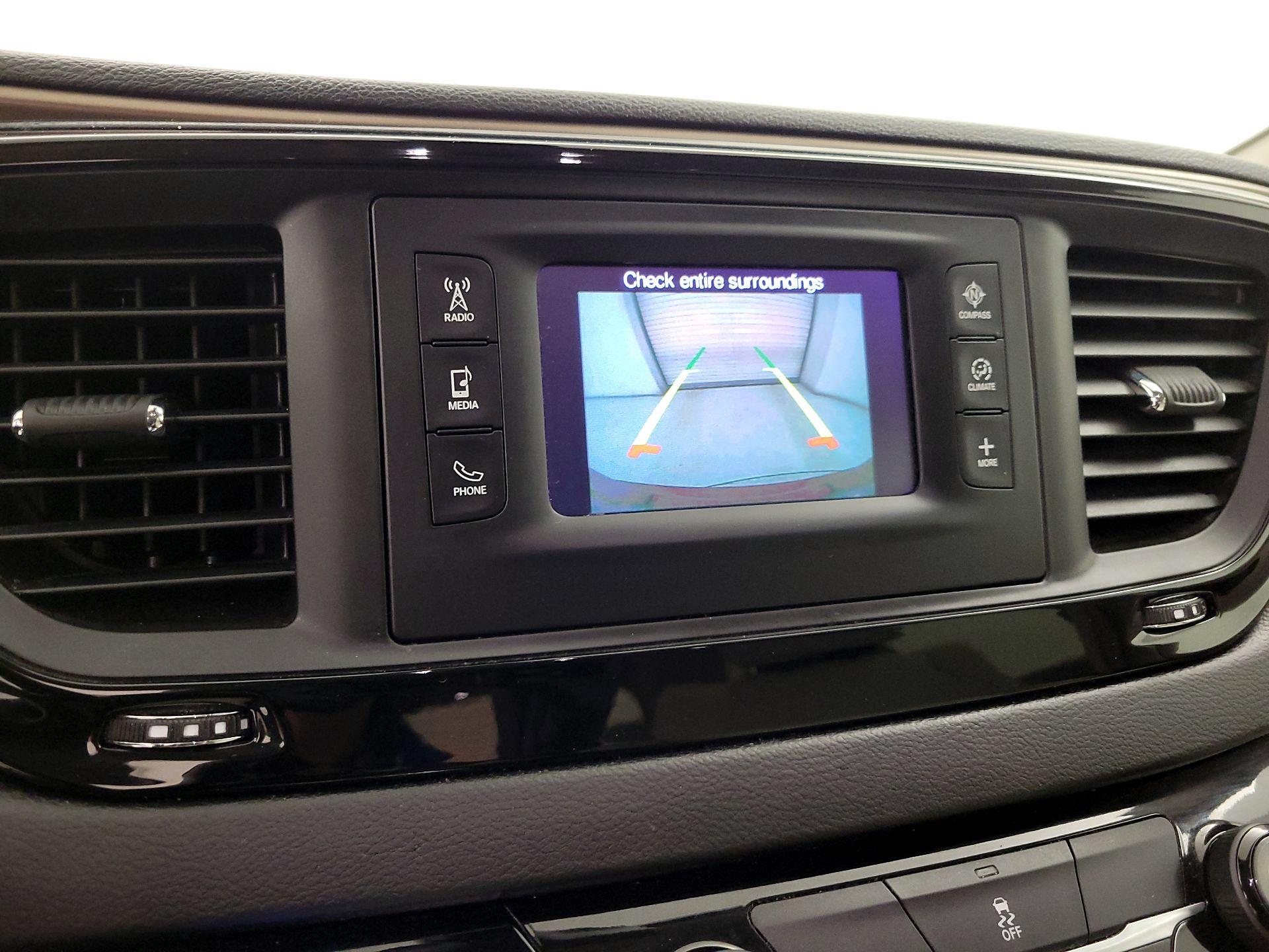 Thumbnail: 2017 Chrysler Pacifica - 14