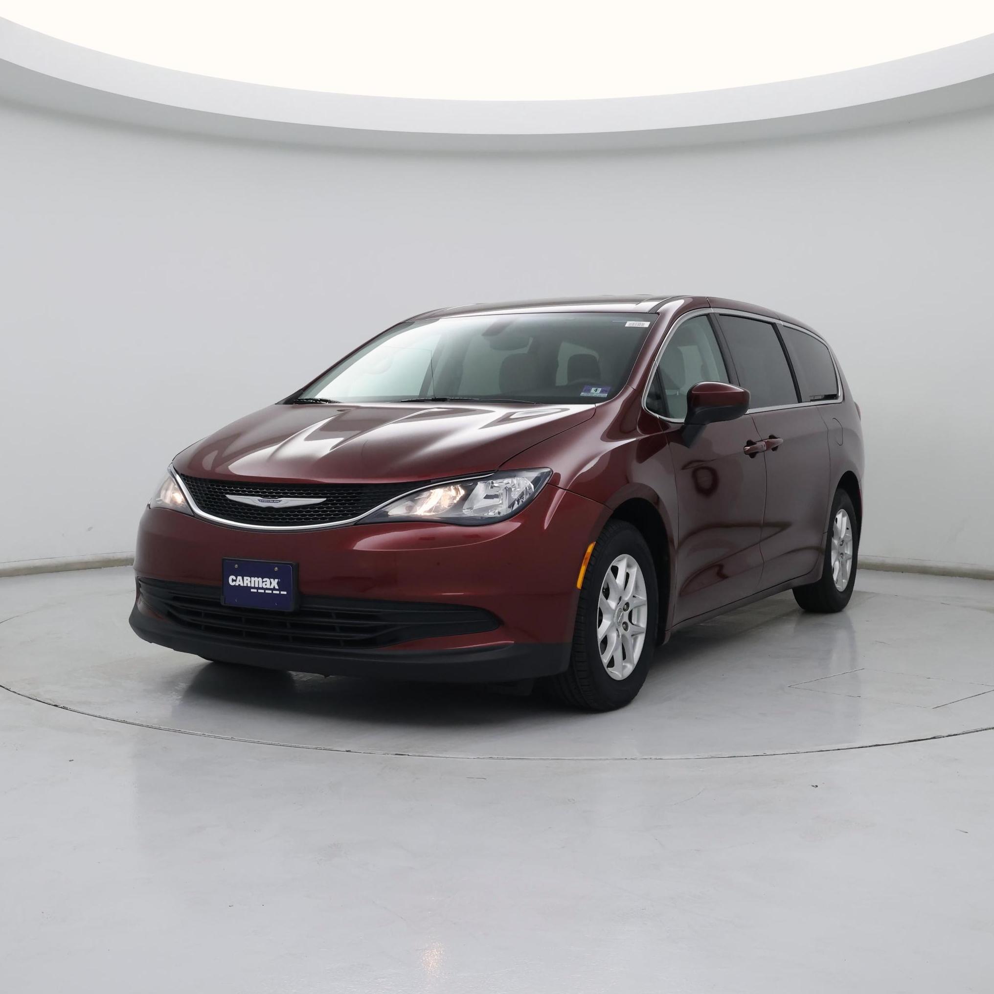 Thumbnail: 2017 Chrysler Pacifica - 4