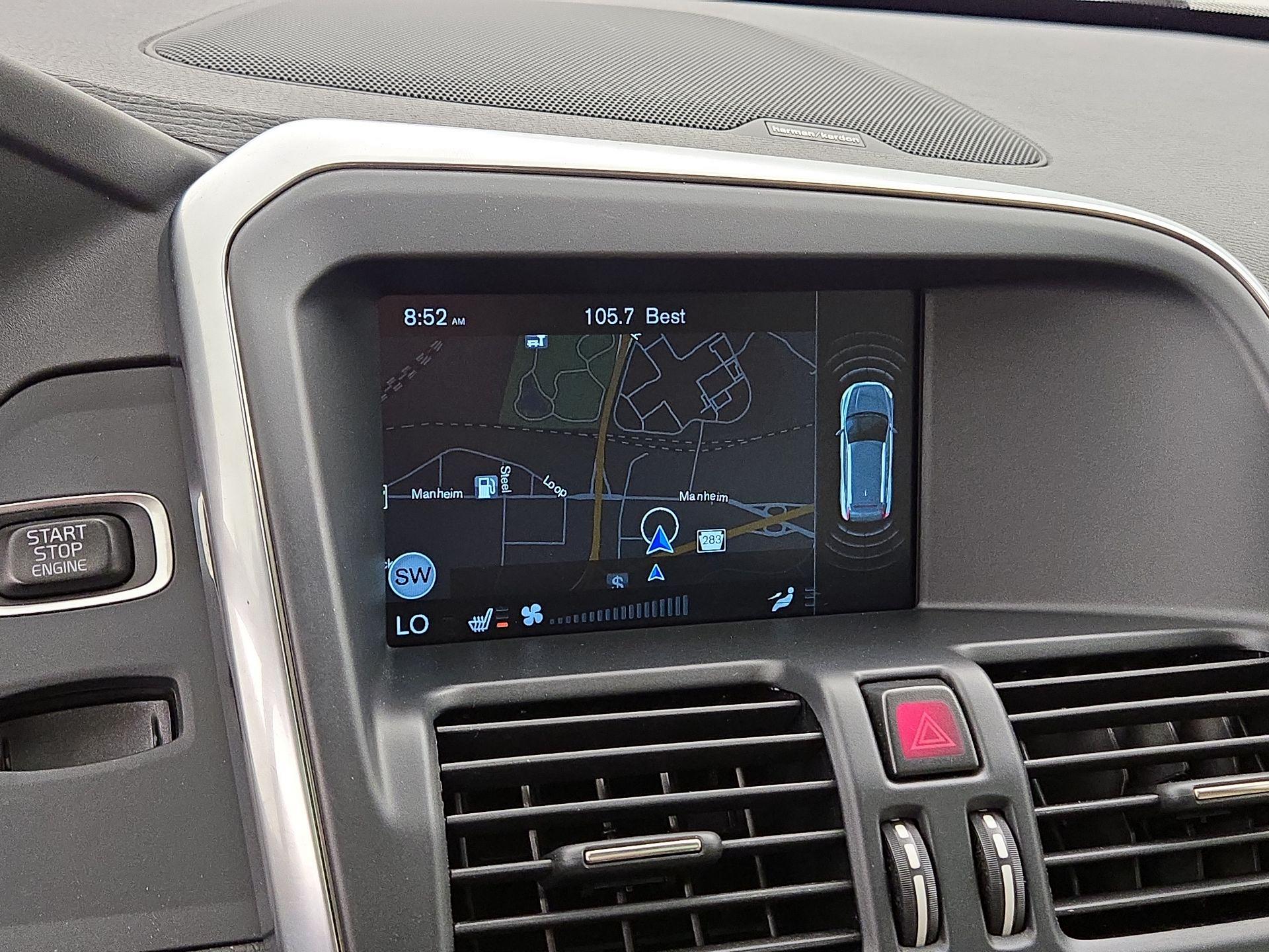 Thumbnail: 2016 Volvo XC60 - 14