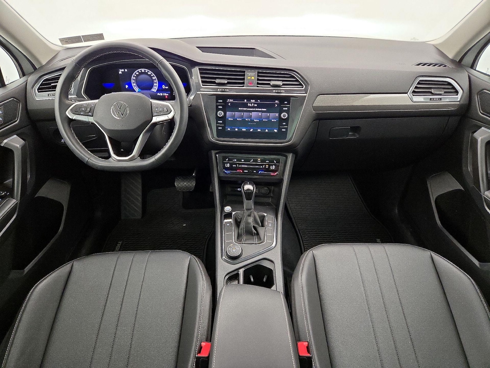 2022 Volkswagen Tiguan SE - Photo 10