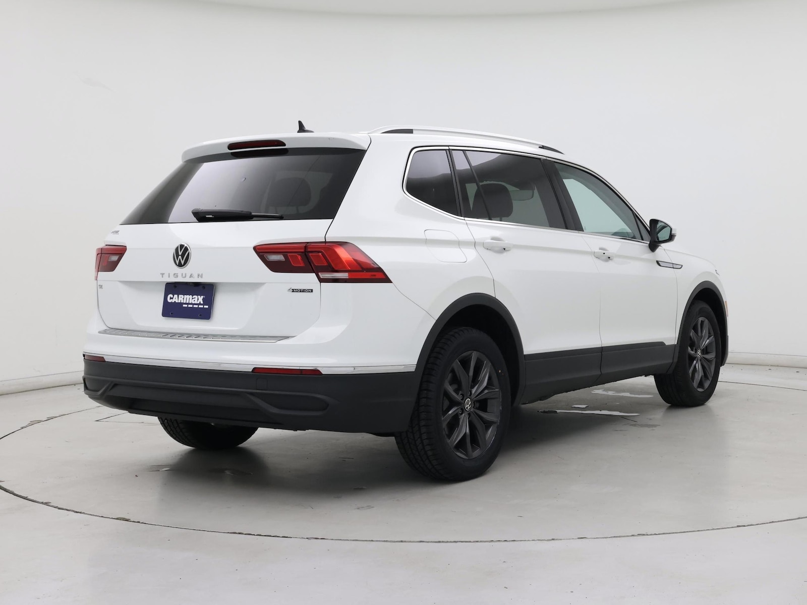 2022 Volkswagen Tiguan SE - Photo 9