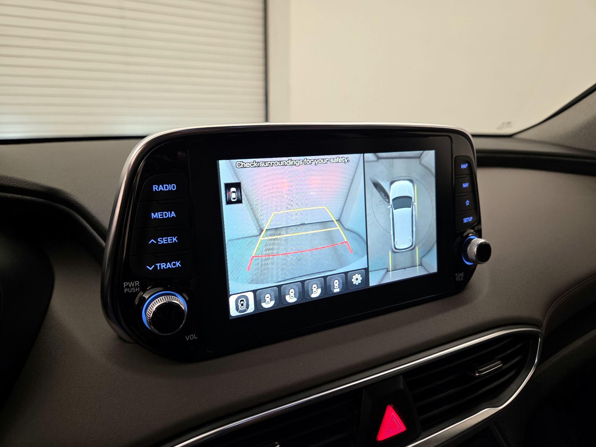 Thumbnail: 2020 Hyundai Santa Fe - 14