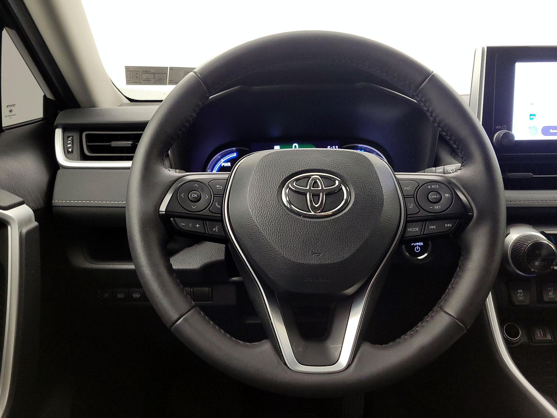 Thumbnail: 2024 Toyota RAV4 - 10
