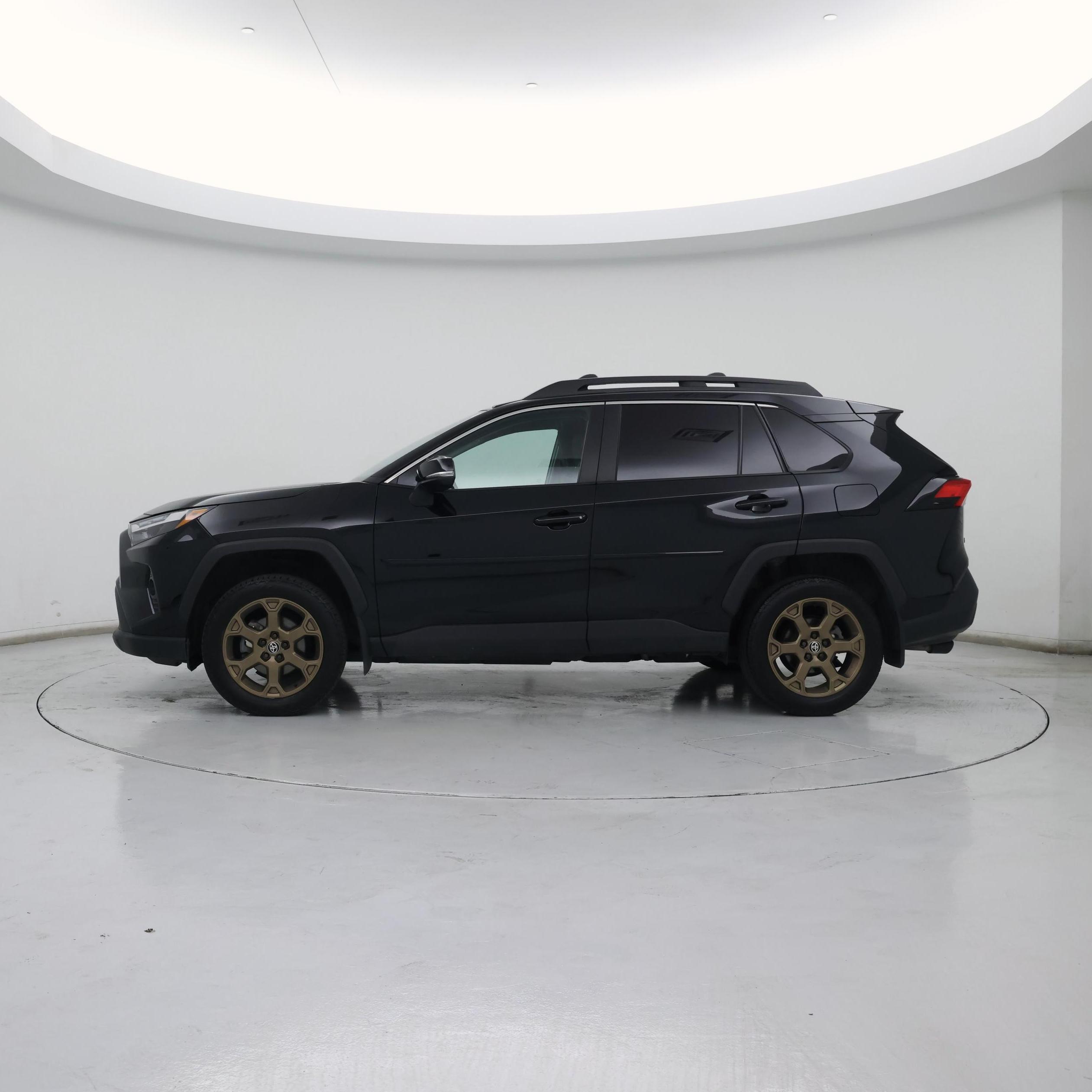 Thumbnail: 2024 Toyota RAV4 - 3